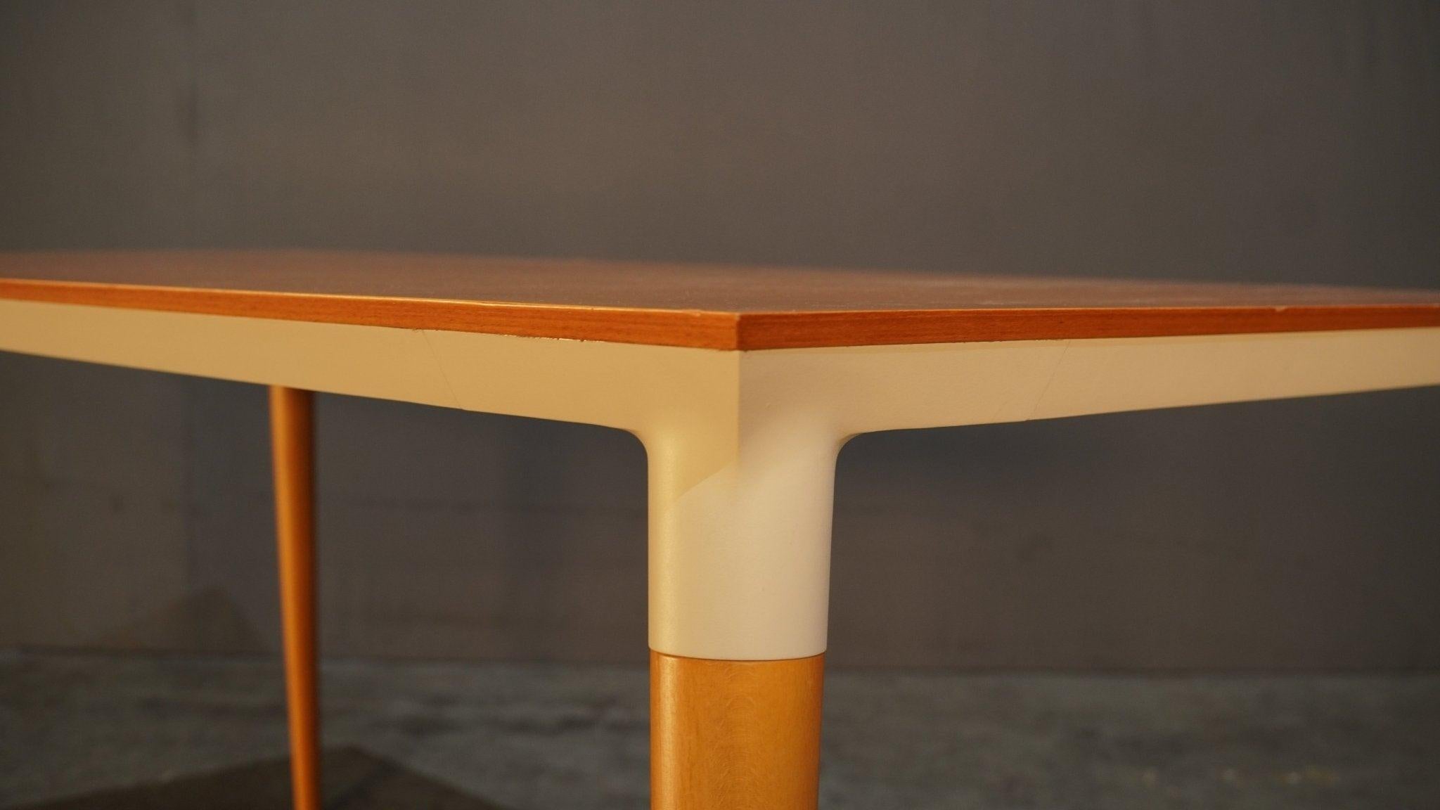 Plastique Table de salle à manger Kartell Miss Trip de Philippe Starck