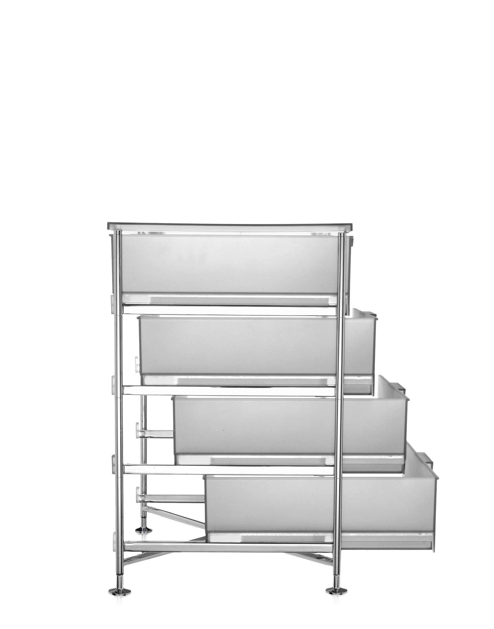 Mobil is a system of storage units that can be used throughout the home and office, for a variety of purposes. The basic element of the system is the drawer, alternated with intermediate shelves and tops. Mobil can be a simple chest of drawers,