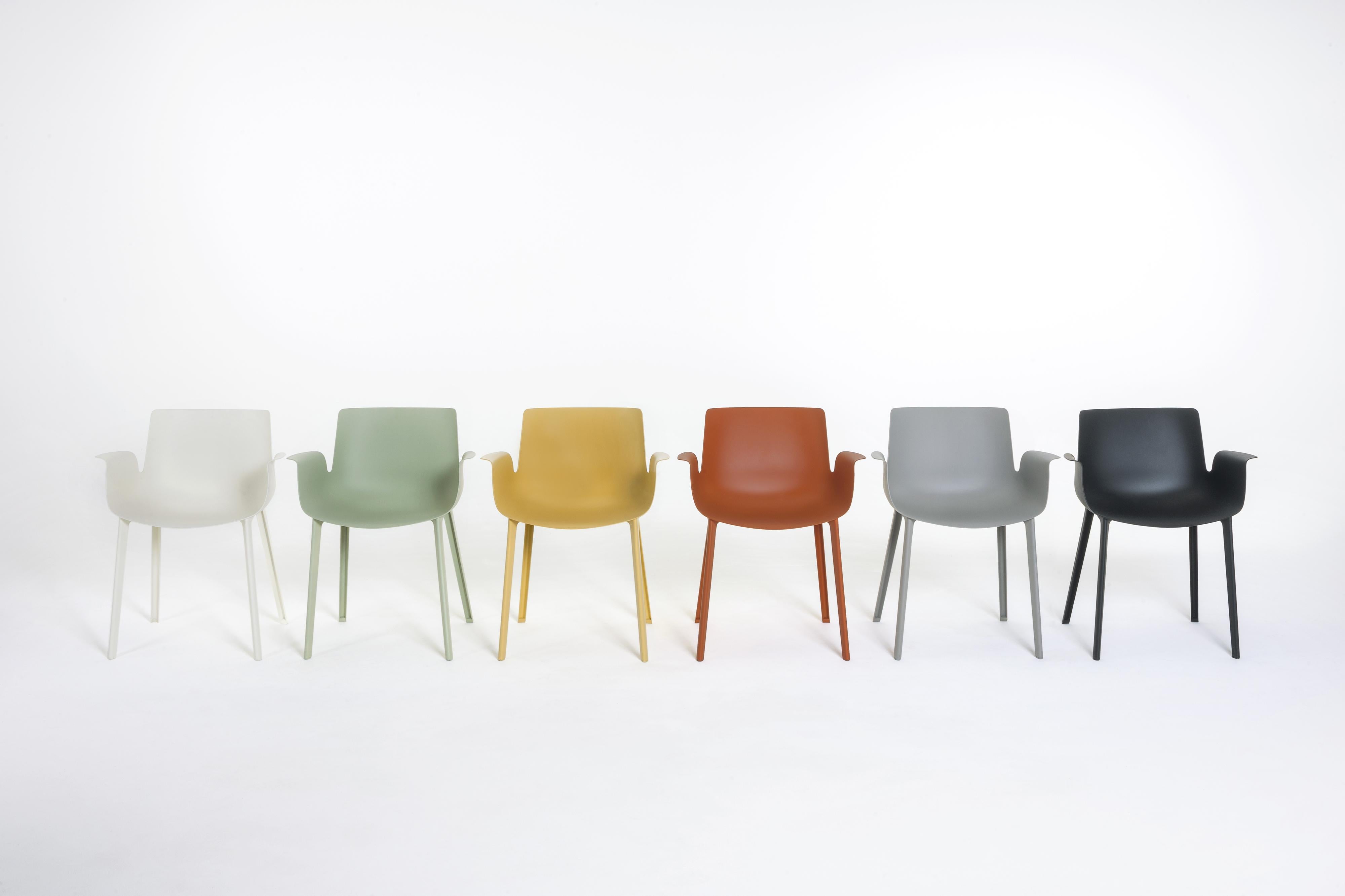 Modern Kartell Piuma Chair in Gray by Piero Lissoni For Sale