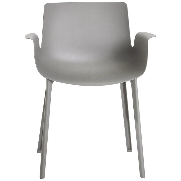 Chaise Kartell Piuma grise de Piero Lissoni En vente sur 1stDibs