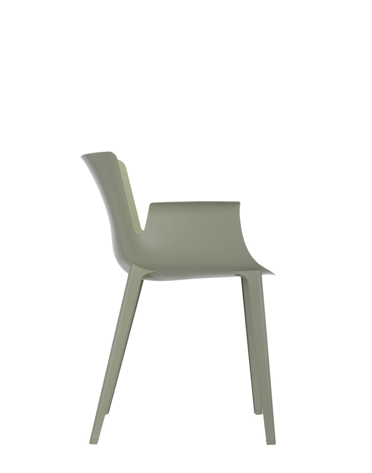 Kartell Piuma-Stuhl in Salbei von Piero Lissoni (Moderne) im Angebot