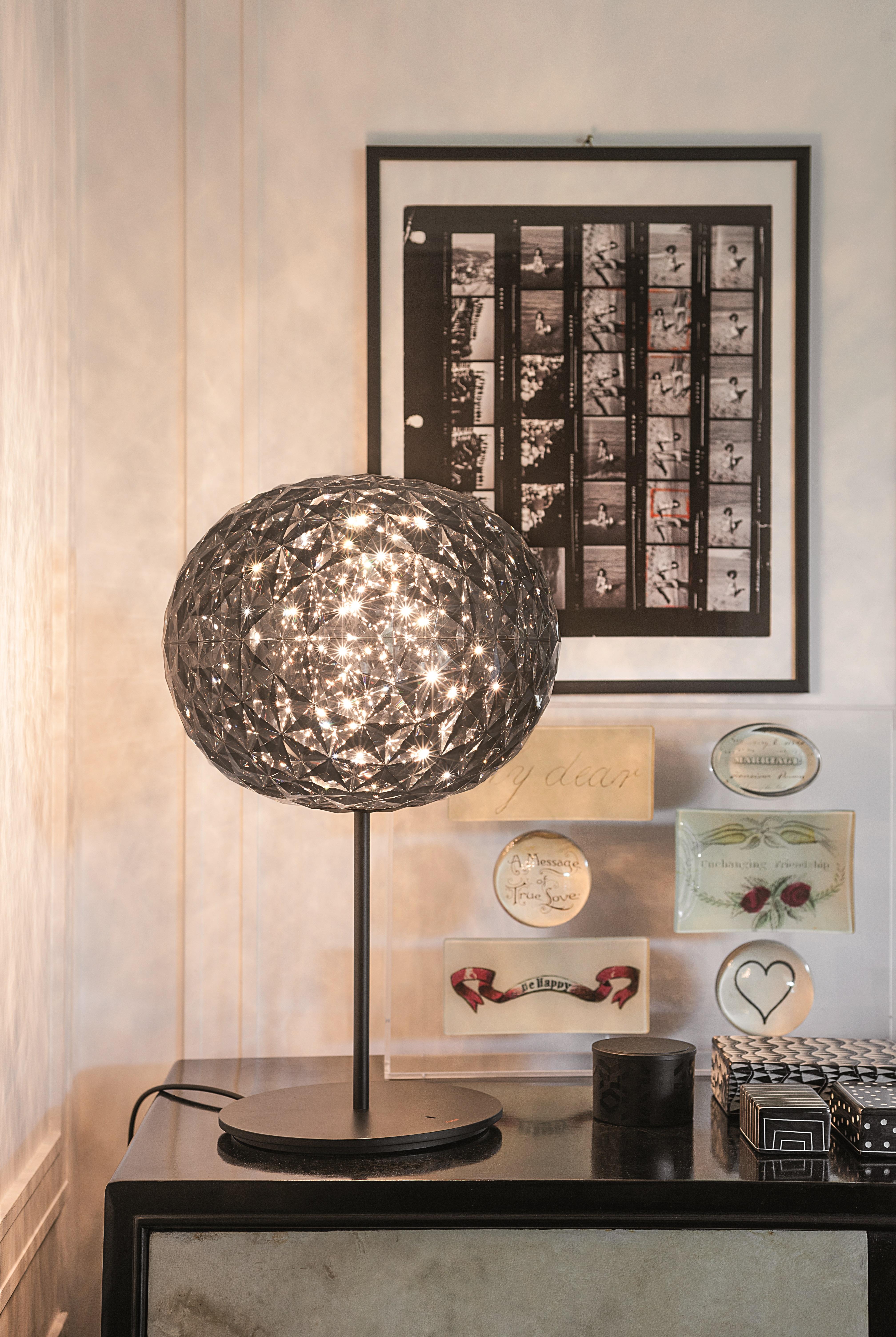 XXI secolo e contemporaneo Lampada a stelo Kartell Planet in cristallo di Tokujin Yoshioka in vendita
