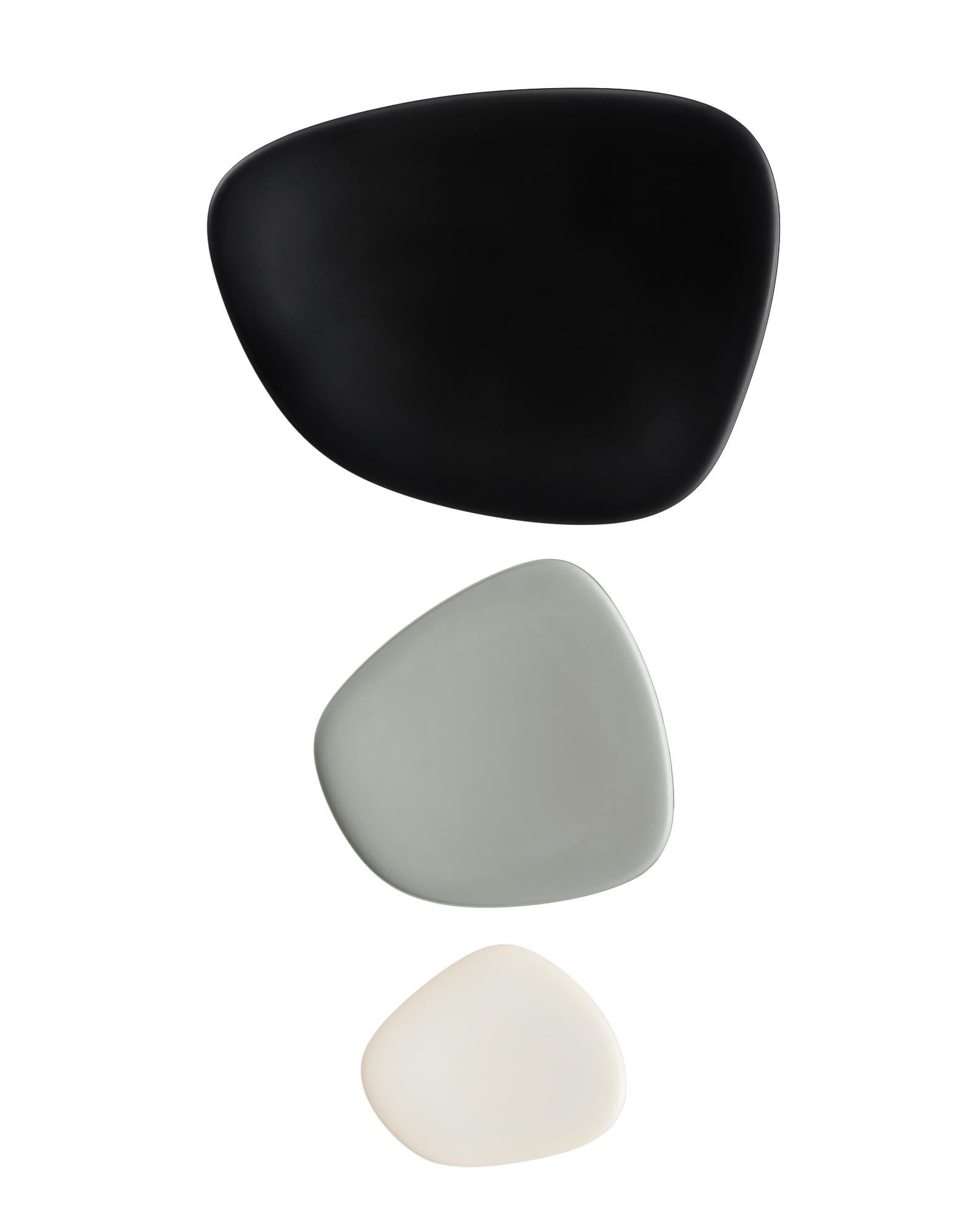 Modern Kartell Set of 3 Namaste Plates in Black and Grey by Jean-Marie Massaud For Sale