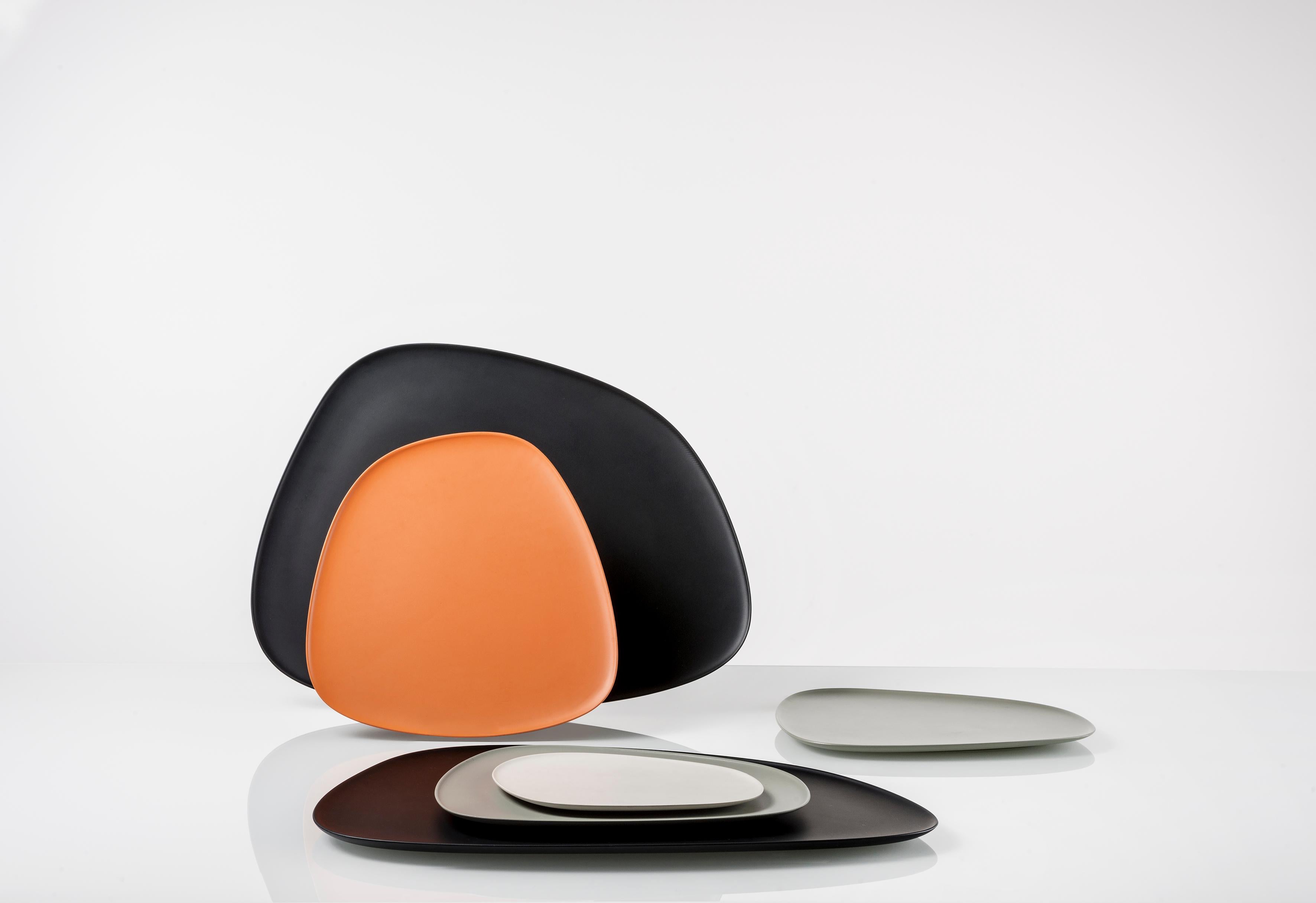 Kartell Set of 3 Namaste Plates in Black and Grey by Jean-Marie Massaud In New Condition For Sale In Brooklyn, NY