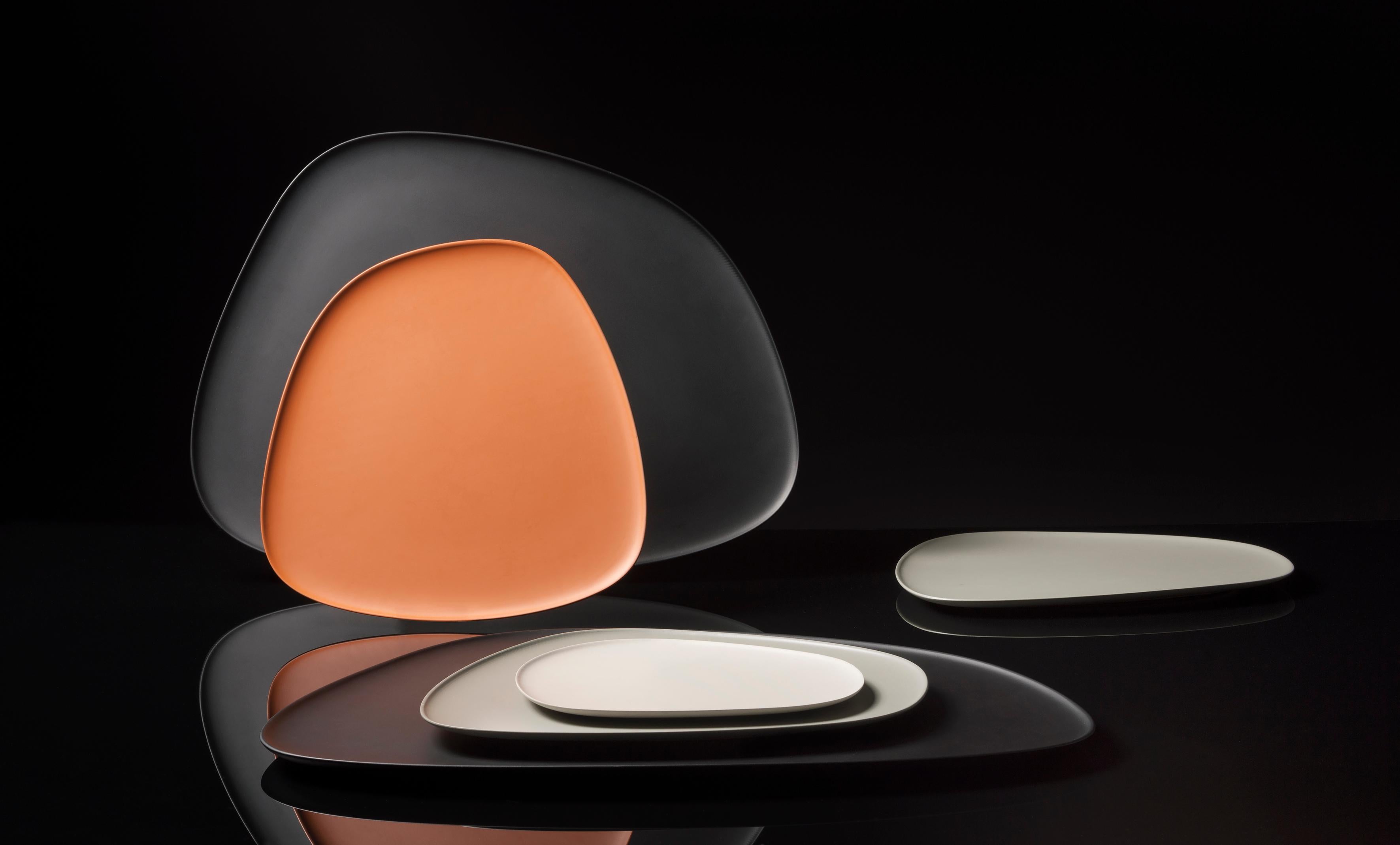 Contemporary Kartell Set of 3 Namaste Plates in Black and Grey by Jean-Marie Massaud For Sale