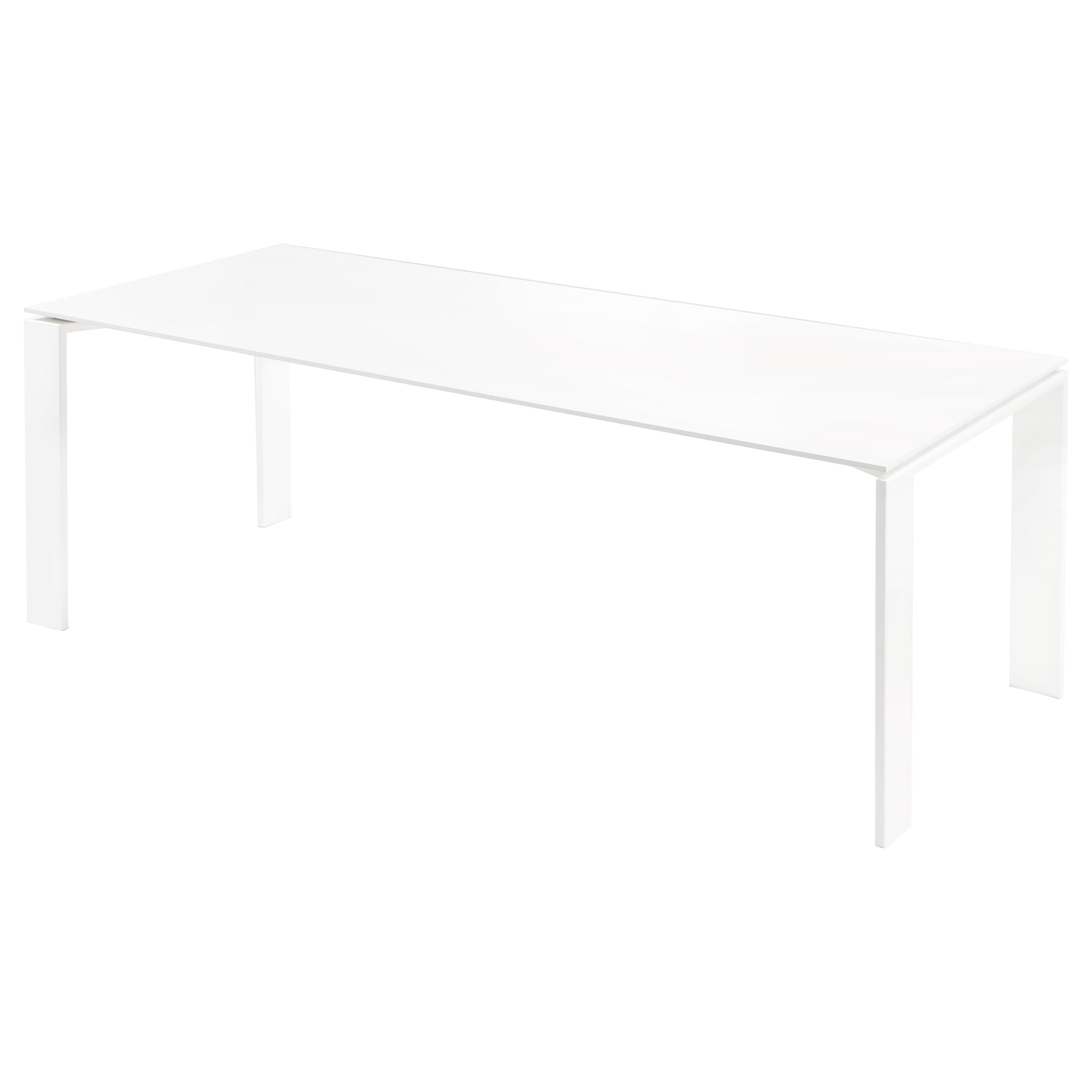 Petite table Kartell à quatre pieds blanche en blanc de Ferruccio Laviani