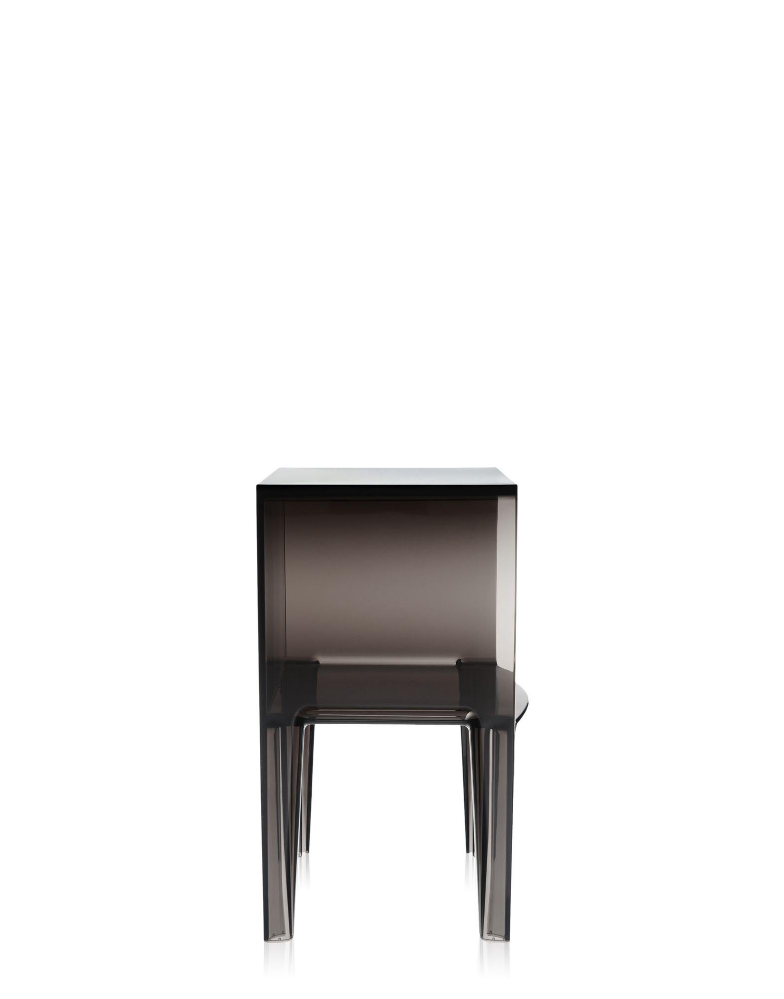 Moderne Petite table de nuit Kartell Ghost Buster Smoke de Philippe Starck & Eugeni Quitllet en vente