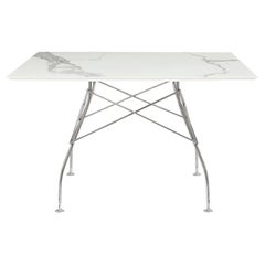 Kartell Quadratischer glänzender Tisch mit weißem Marmorrahmen aus Chrom von Antonio Citterio