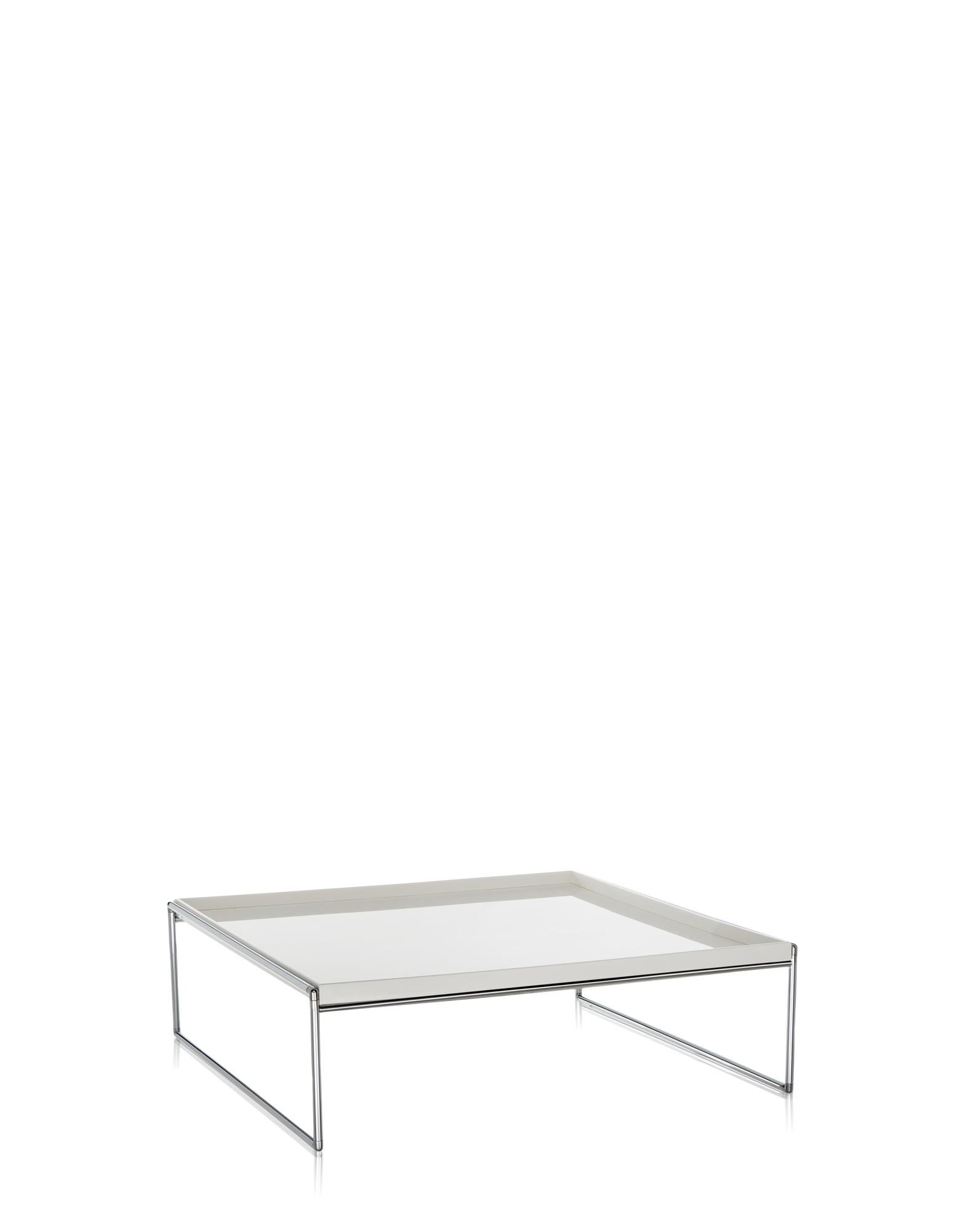 This is an articulated system of table surfaces for the home or office. The construction concept of the design is based on small tables and shelf systems, with patterns and finishes which resemble lacquered Japanese trays.

Available in white and