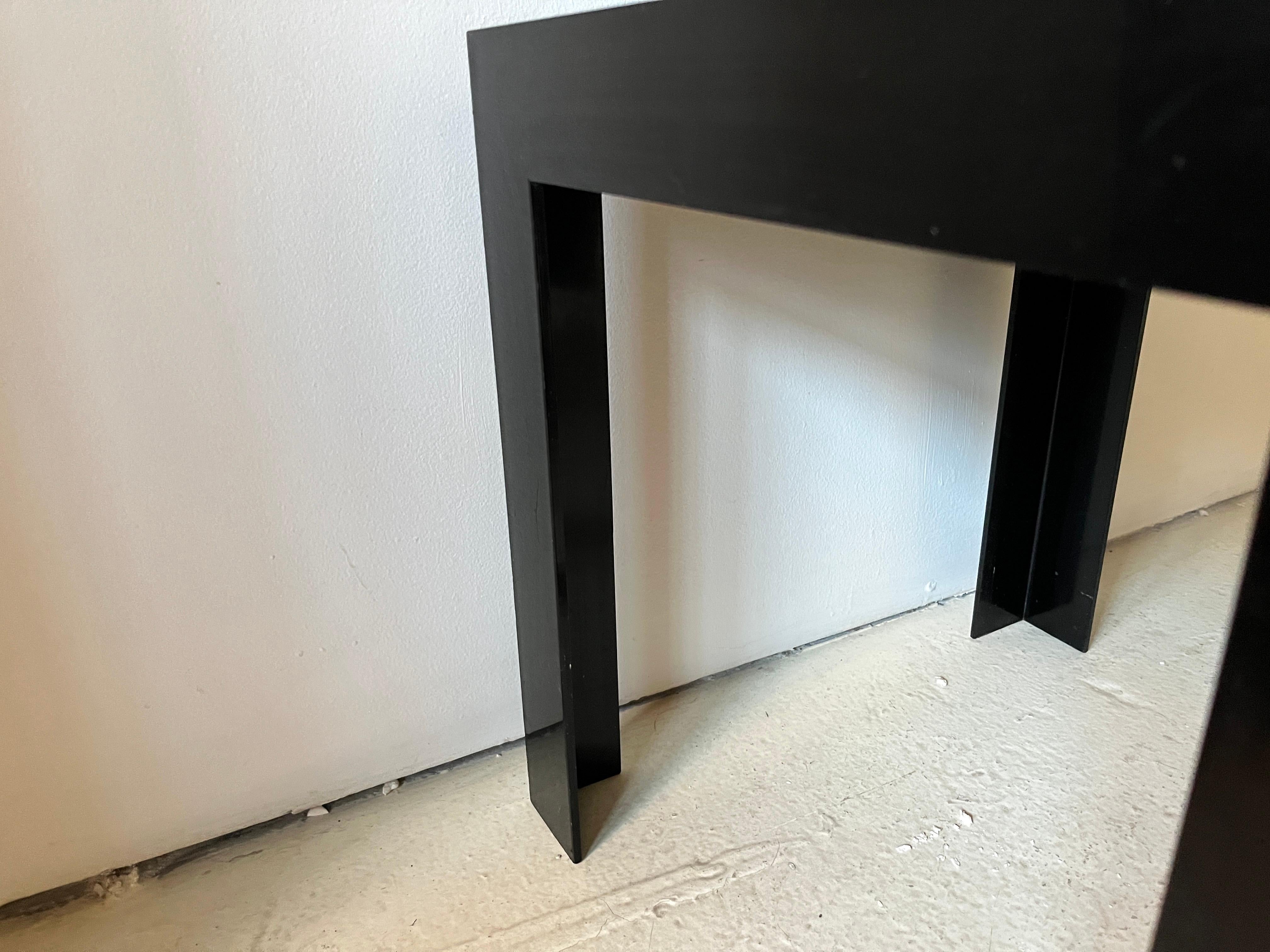 Kartell-Stil Schwarz Acryl Parsons Stil Beistelltisch, quadratisch, Vintage (Kunststoff) im Angebot