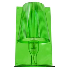 Lámpara de mesa «Take» de Kartell, diseñada por Ferruccio Laviani, de policarbonato transparente verde, 2003