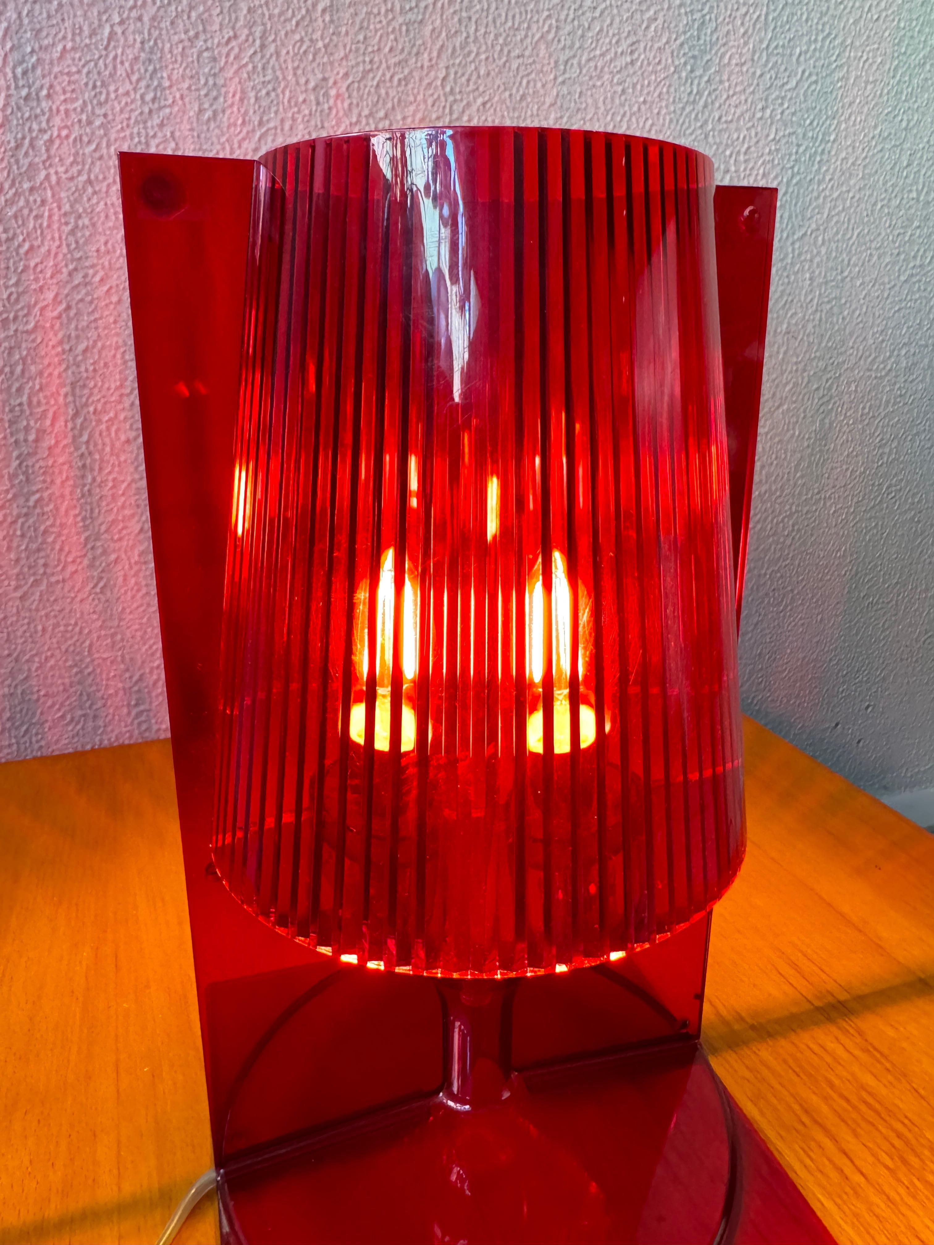 Kartell Lampada da tavolo Ferruccio Laviani Rosso Policarbonato Trasparente 2003 in vendita 4