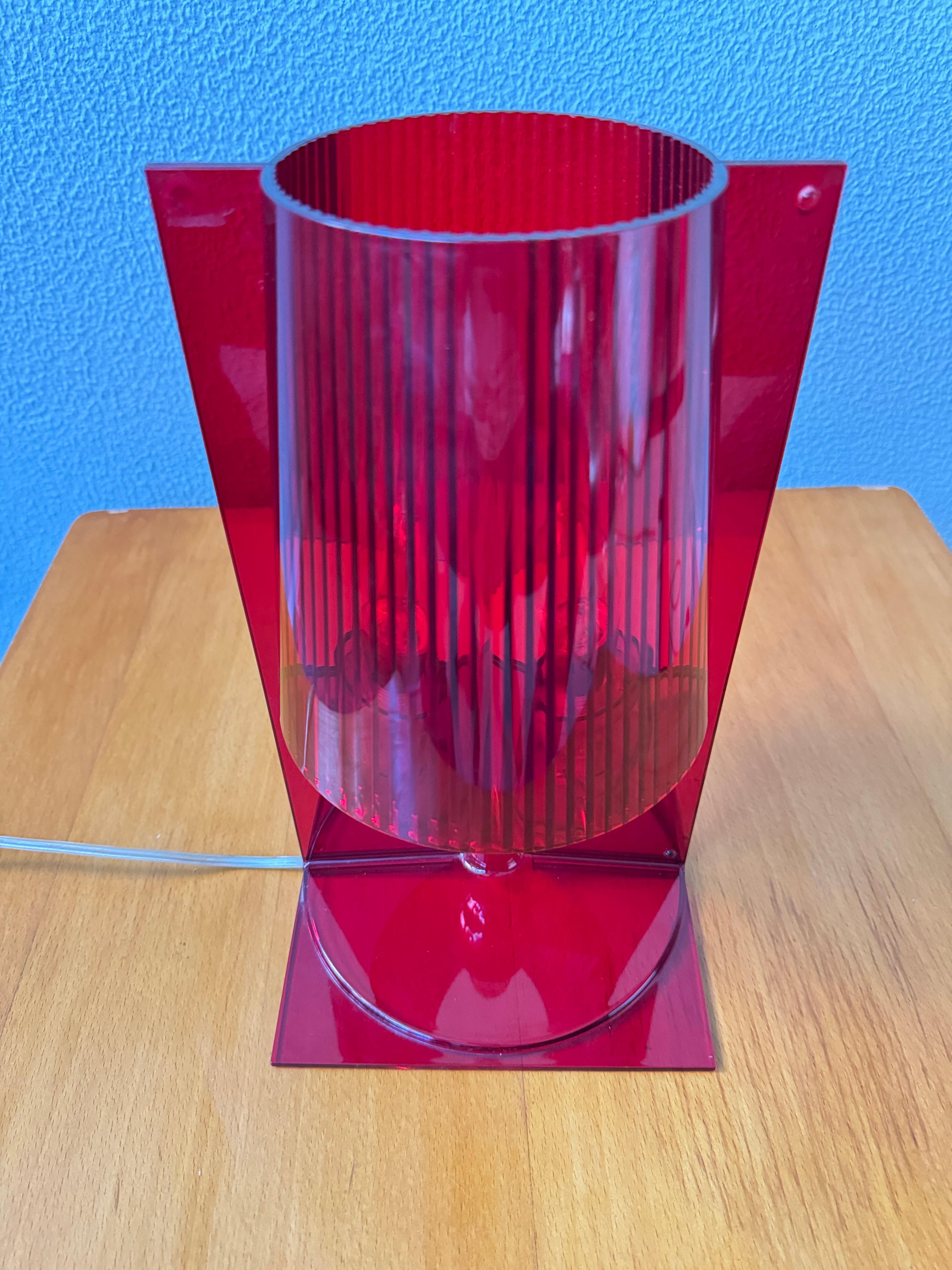 Kartell Lampada da tavolo Ferruccio Laviani Rosso Policarbonato Trasparente 2003 in vendita 1