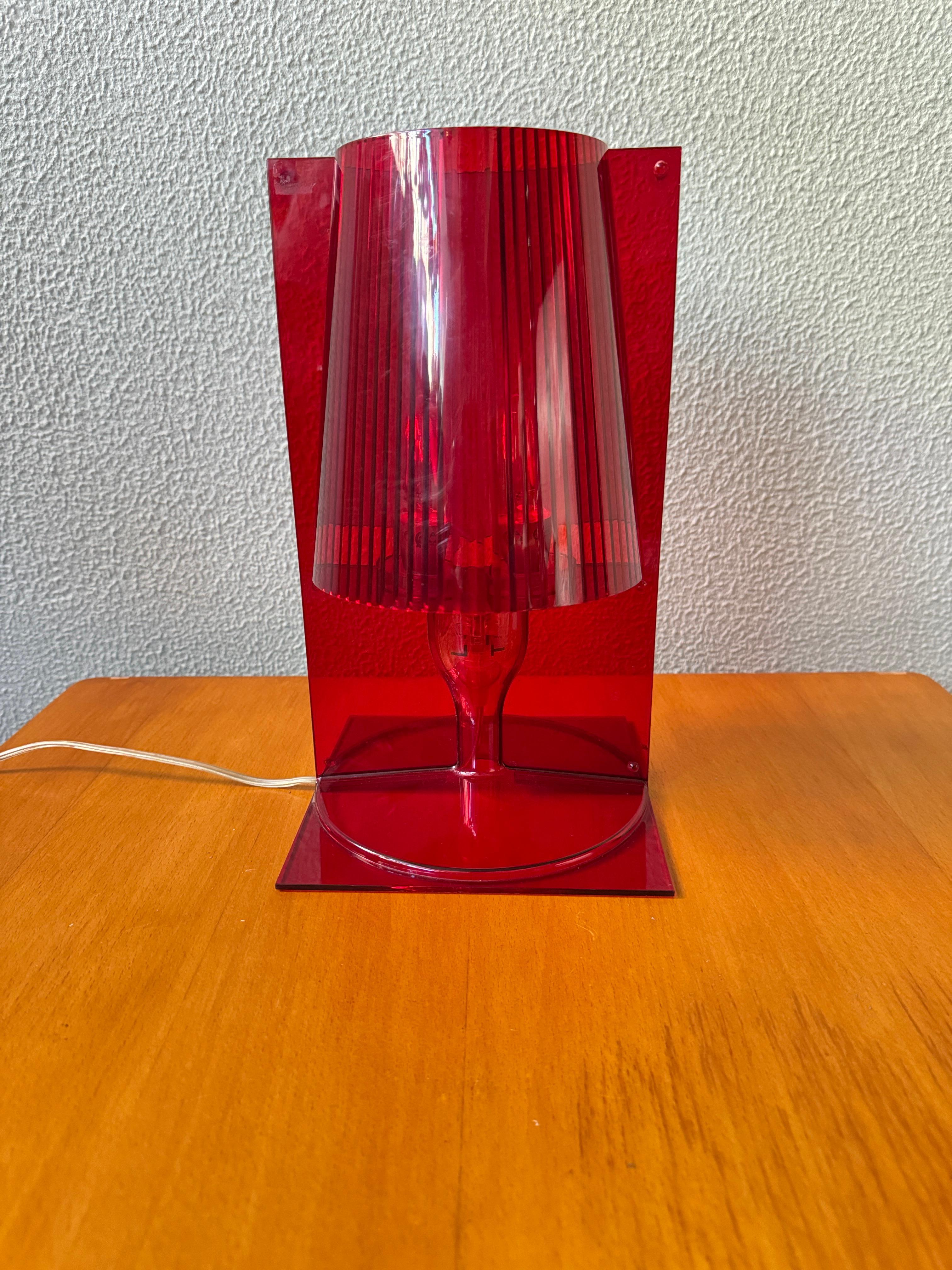 Kartell Lampada da tavolo Ferruccio Laviani Rosso Policarbonato Trasparente 2003 in vendita