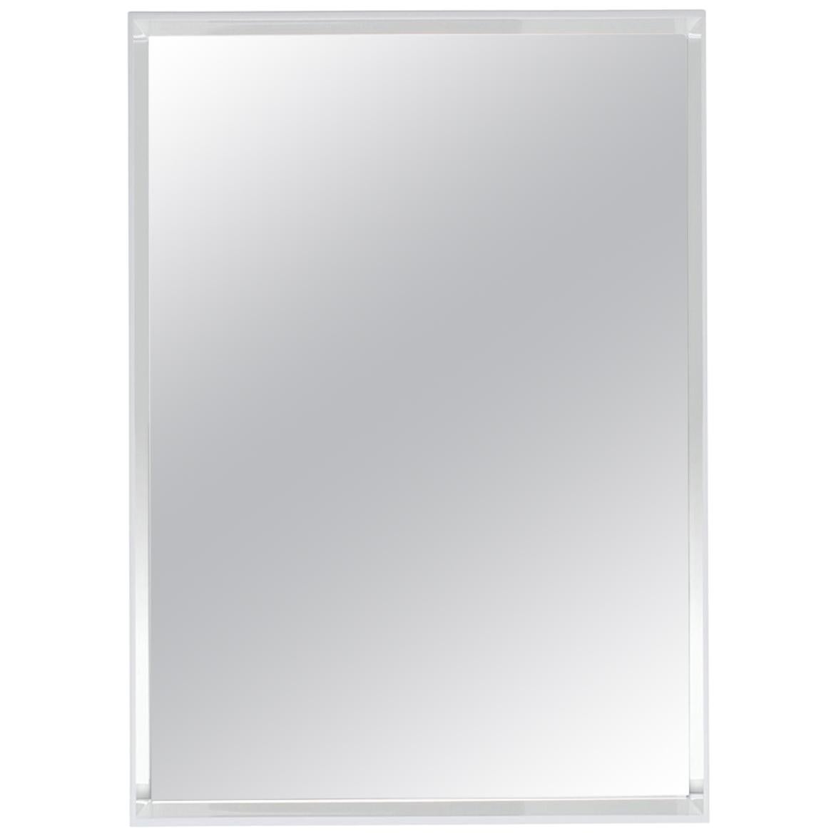 Grand miroir Kartell Only Me blanc, signé Philippe Starck