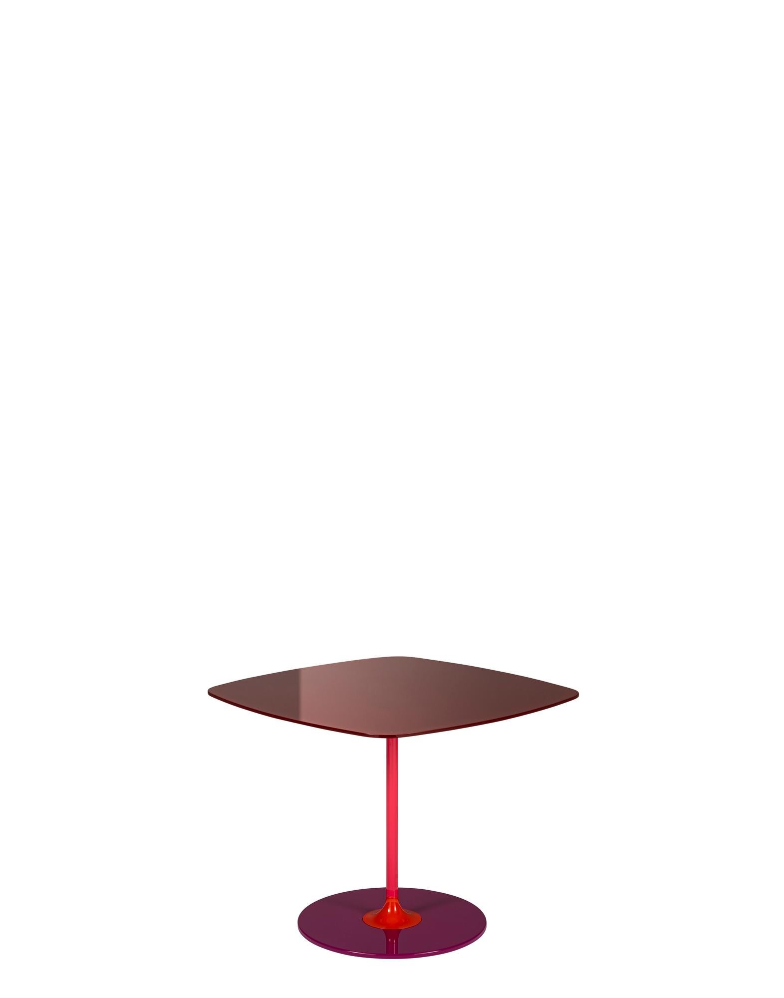 Thierry is a family of highly characteristic occasional tables that make an inspired use of colour. Each table can have 3 or 4 different colours and can be assembled in various ways. The beauty of these little tables lies in their jewel-like design.
