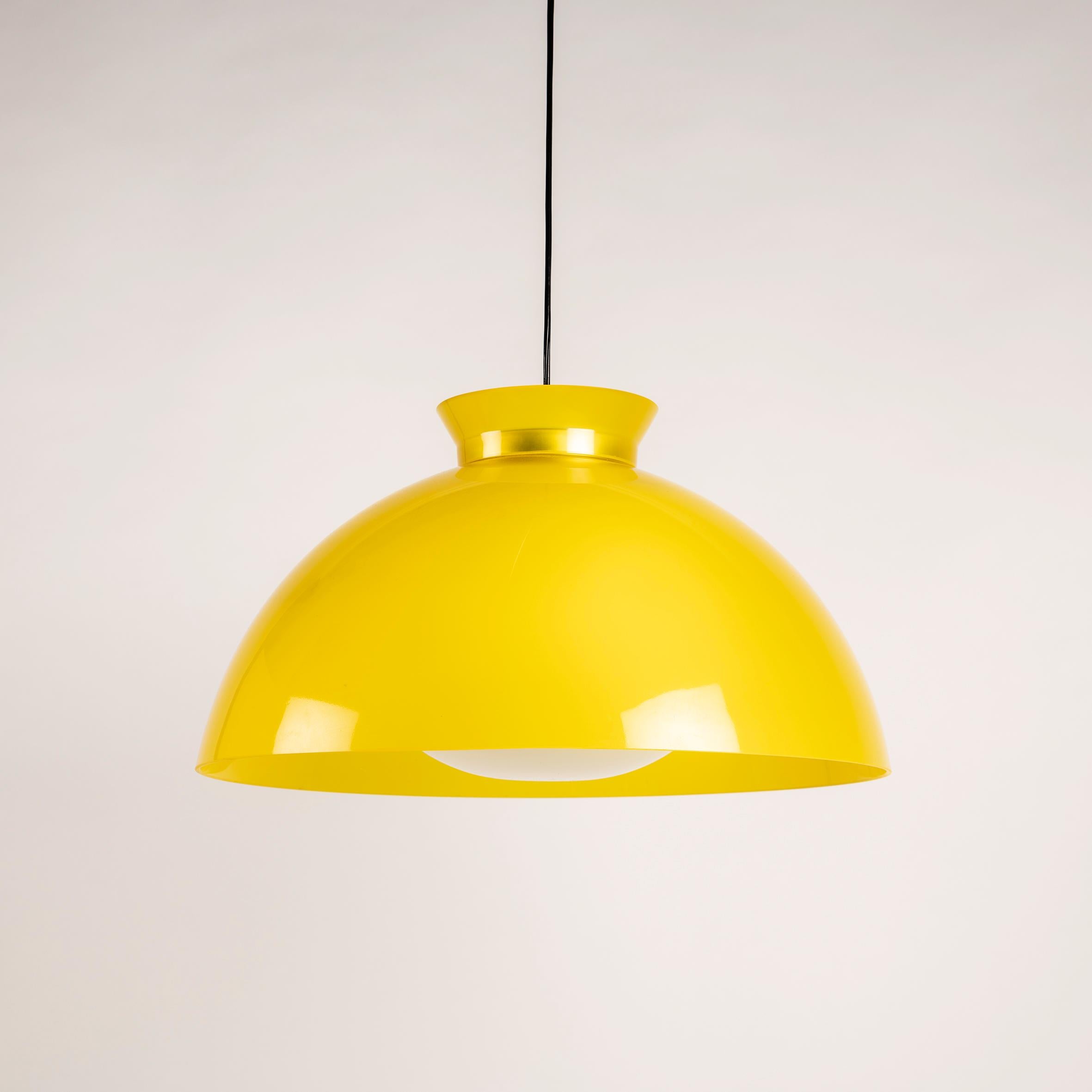 Spanish Kartell/Tramo KD6 Pendant Lamp Designed by Achille & Piergiacomo Castiglioni For Sale
