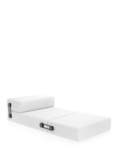 Sofá cama Kartell Trix de Piero Lissoni en blanco