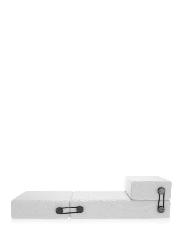 Kartell Trix Sofa Bed by Piero Lissoni in White For Sale at 1stDibs
