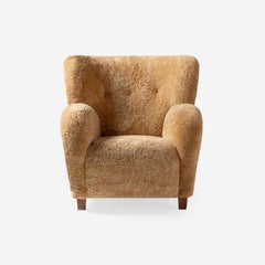 Karu Lounge Chair in Maple Sheepskin by Dagmar