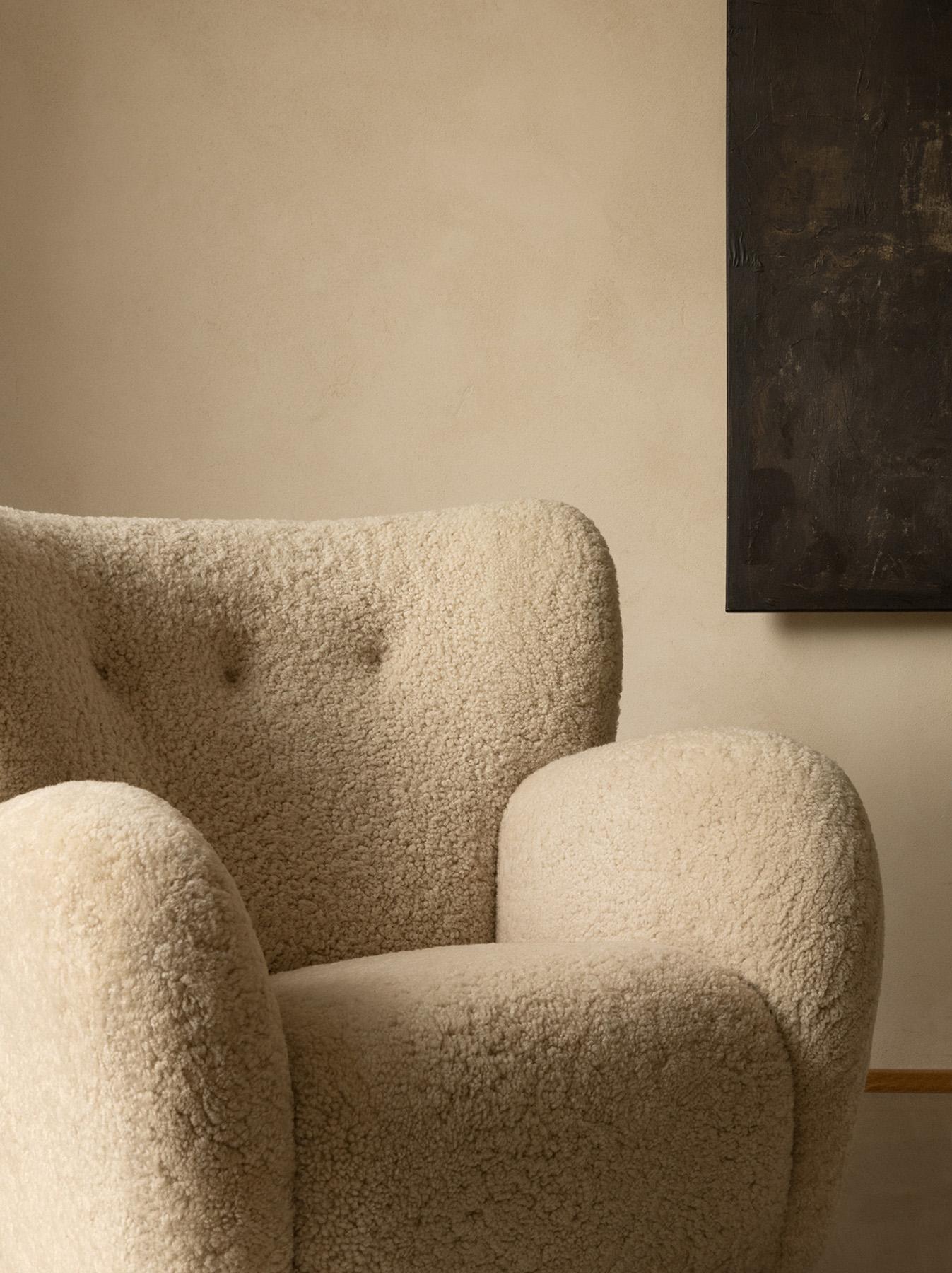Scandinavian Modern Karu Lounge Chairs in Sheepskin by Dagmar For Sale