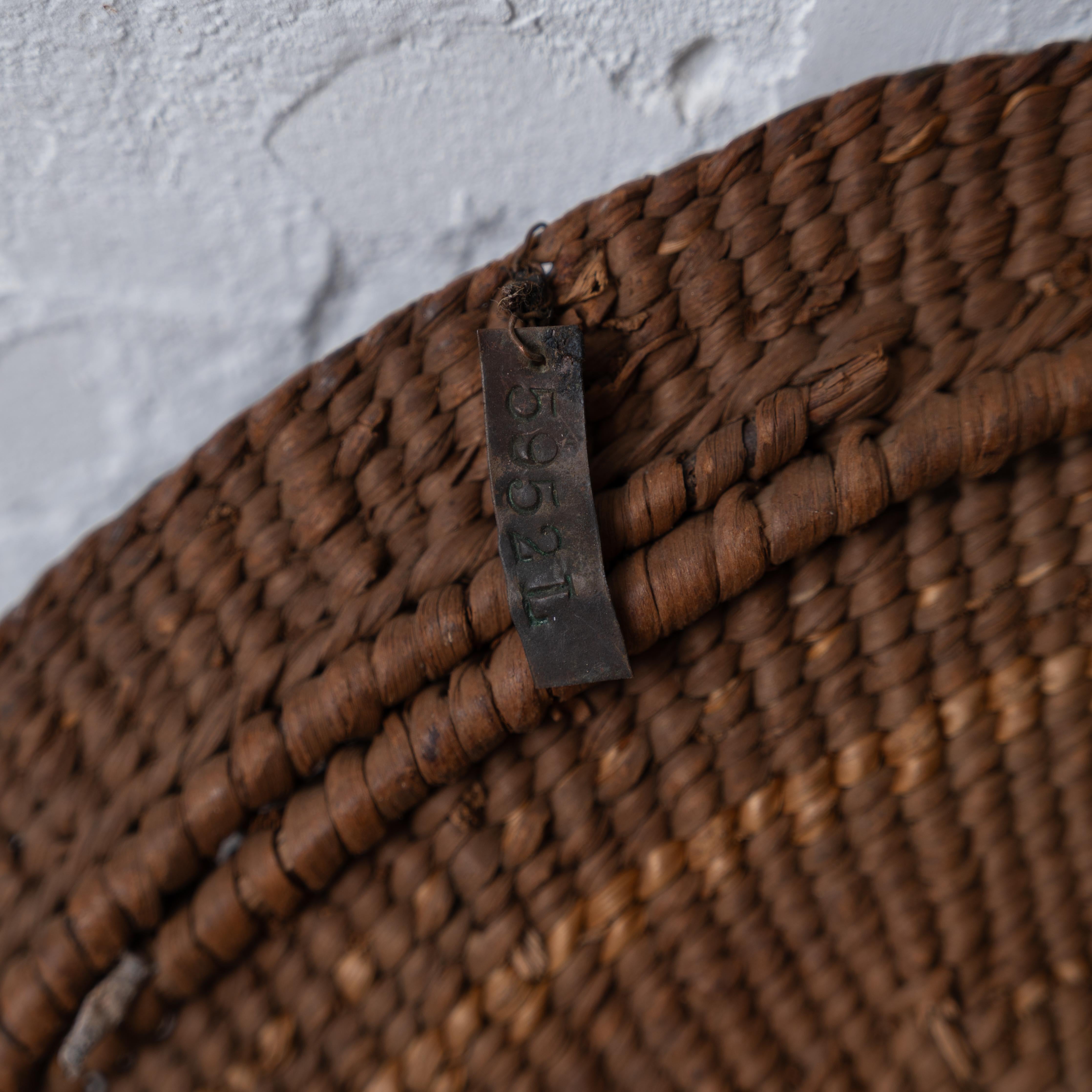 Karuk Winnowing Tray Basket, c.1900 For Sale 1