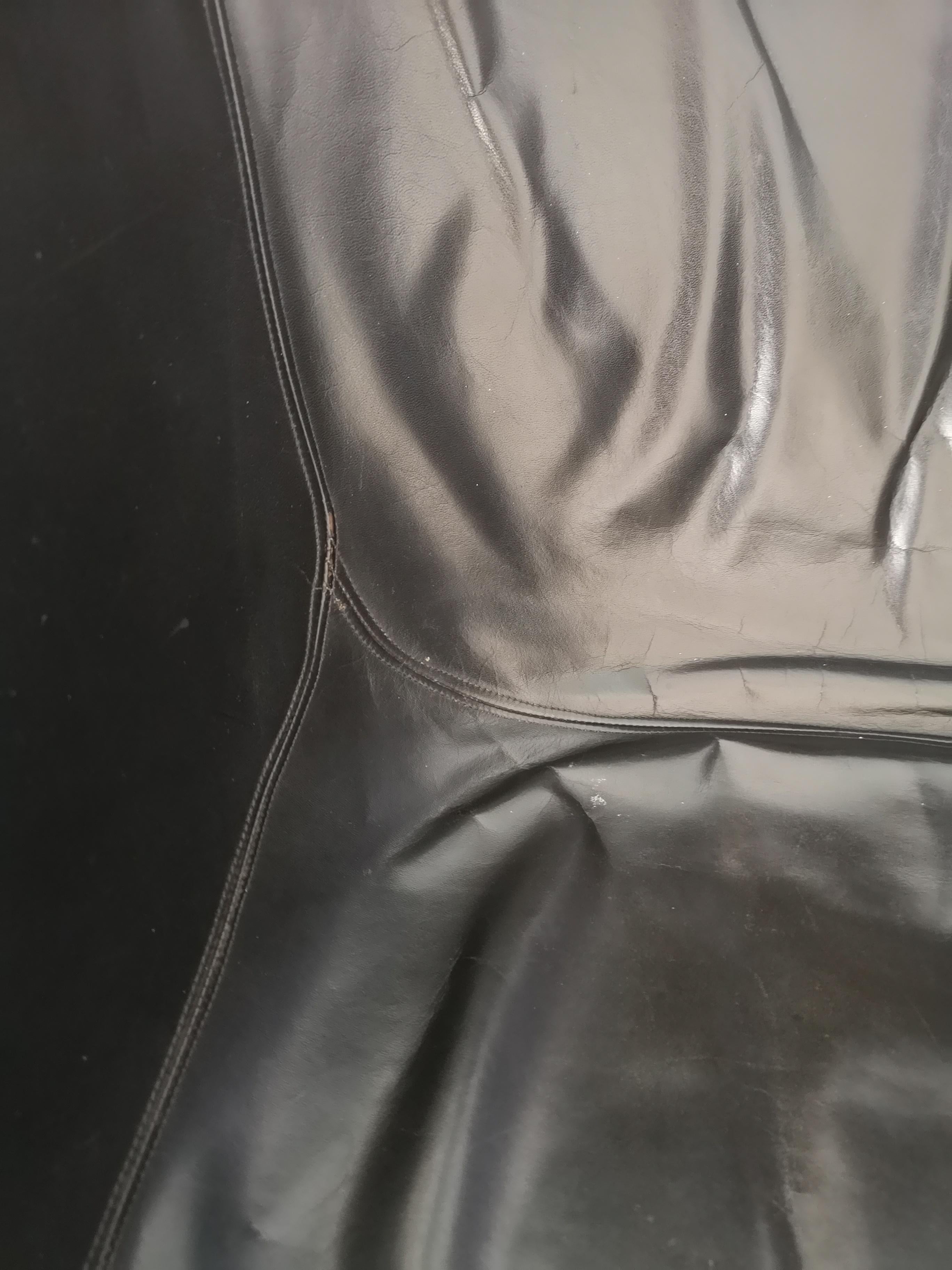 Karuselli Leather and Fiberglass Swivel Armchair by Yrjö Kukkapuro for Haimi (Stahl)