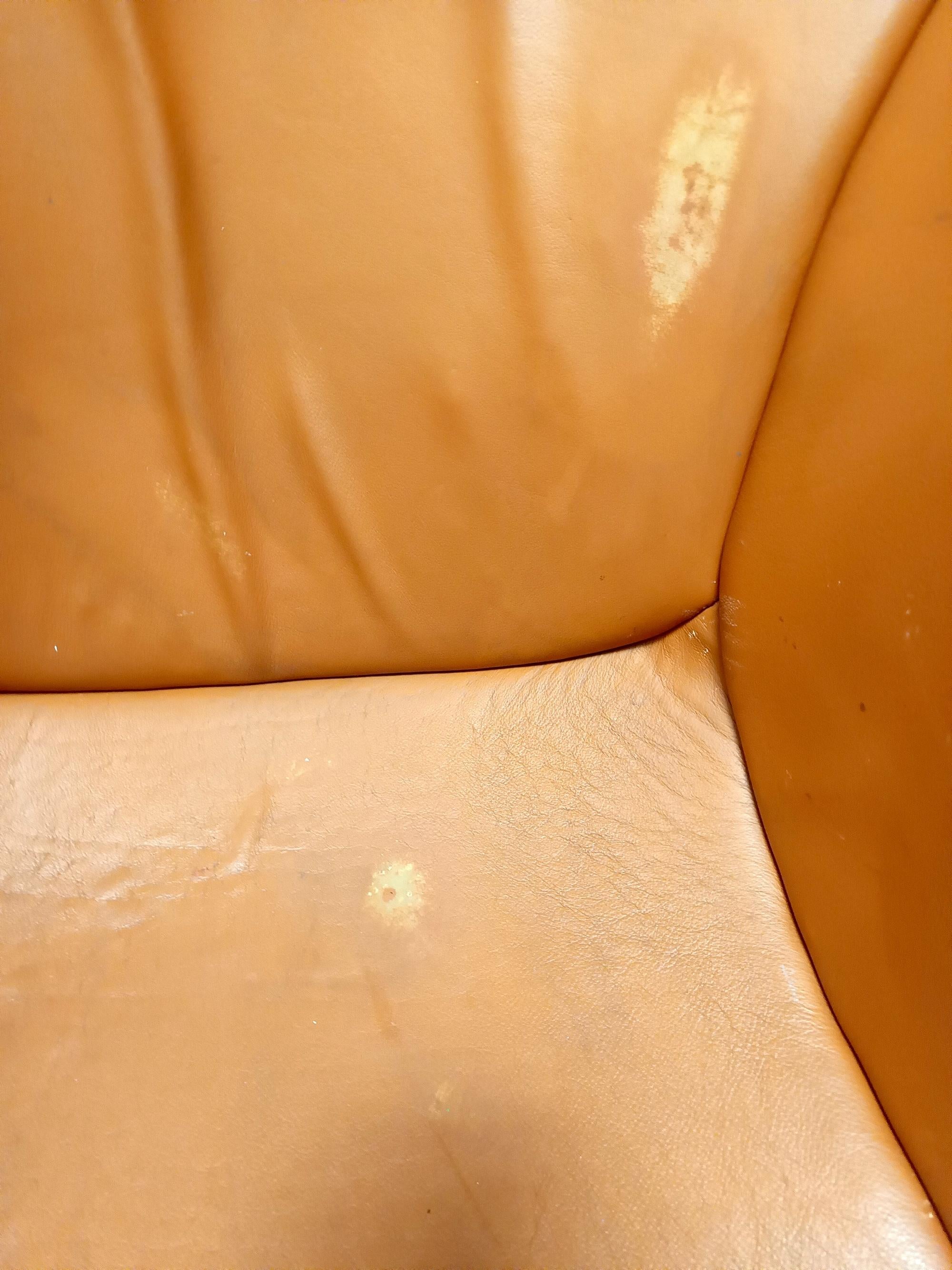 Karuselli Lounge Chair by Yrjö Kukkapuro for Haimi in Orange Leather, 1970s For Sale 7