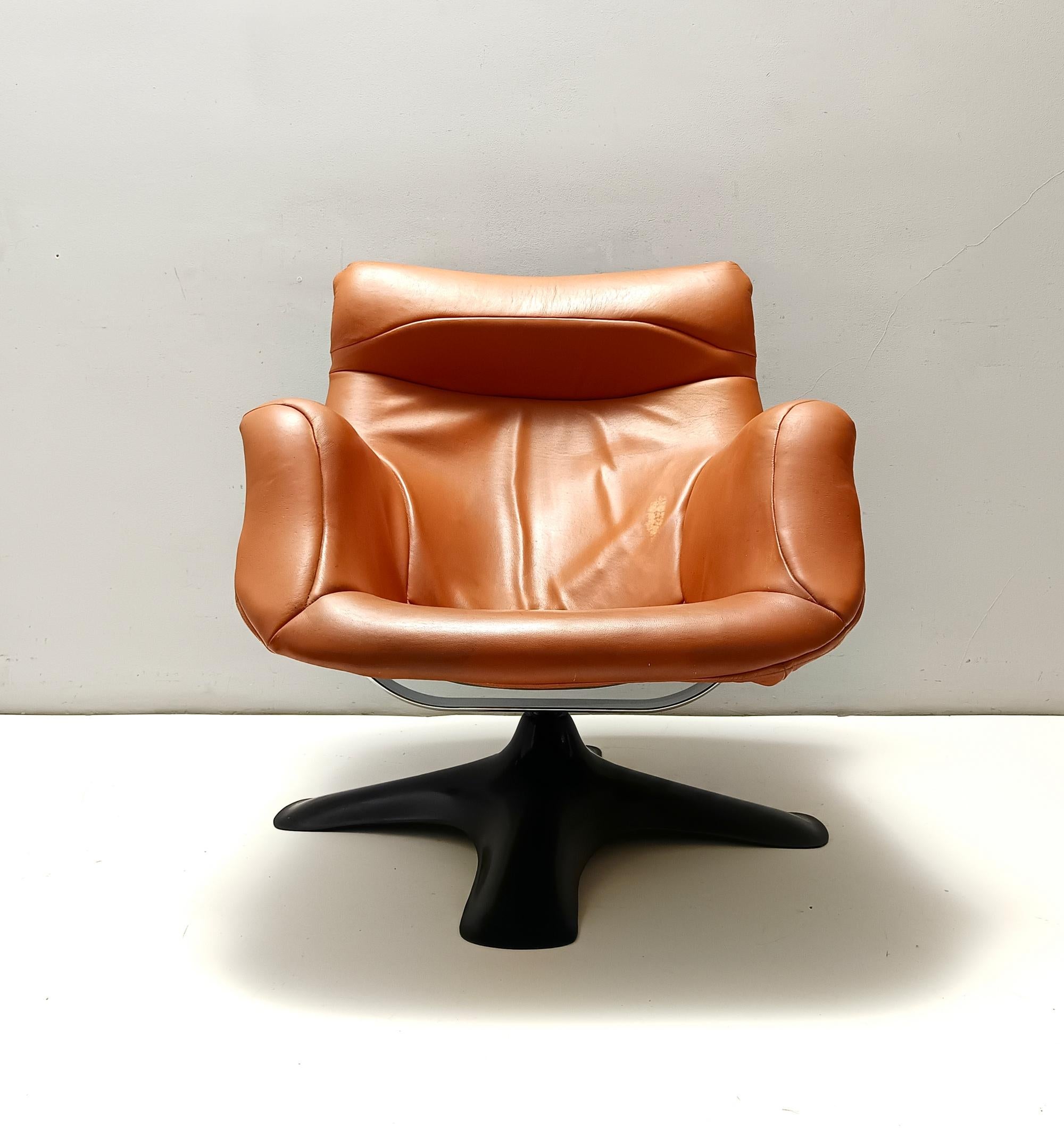 Space Age Karuselli Lounge Chair by Yrjö Kukkapuro for Haimi in Orange Leather, 1970s For Sale