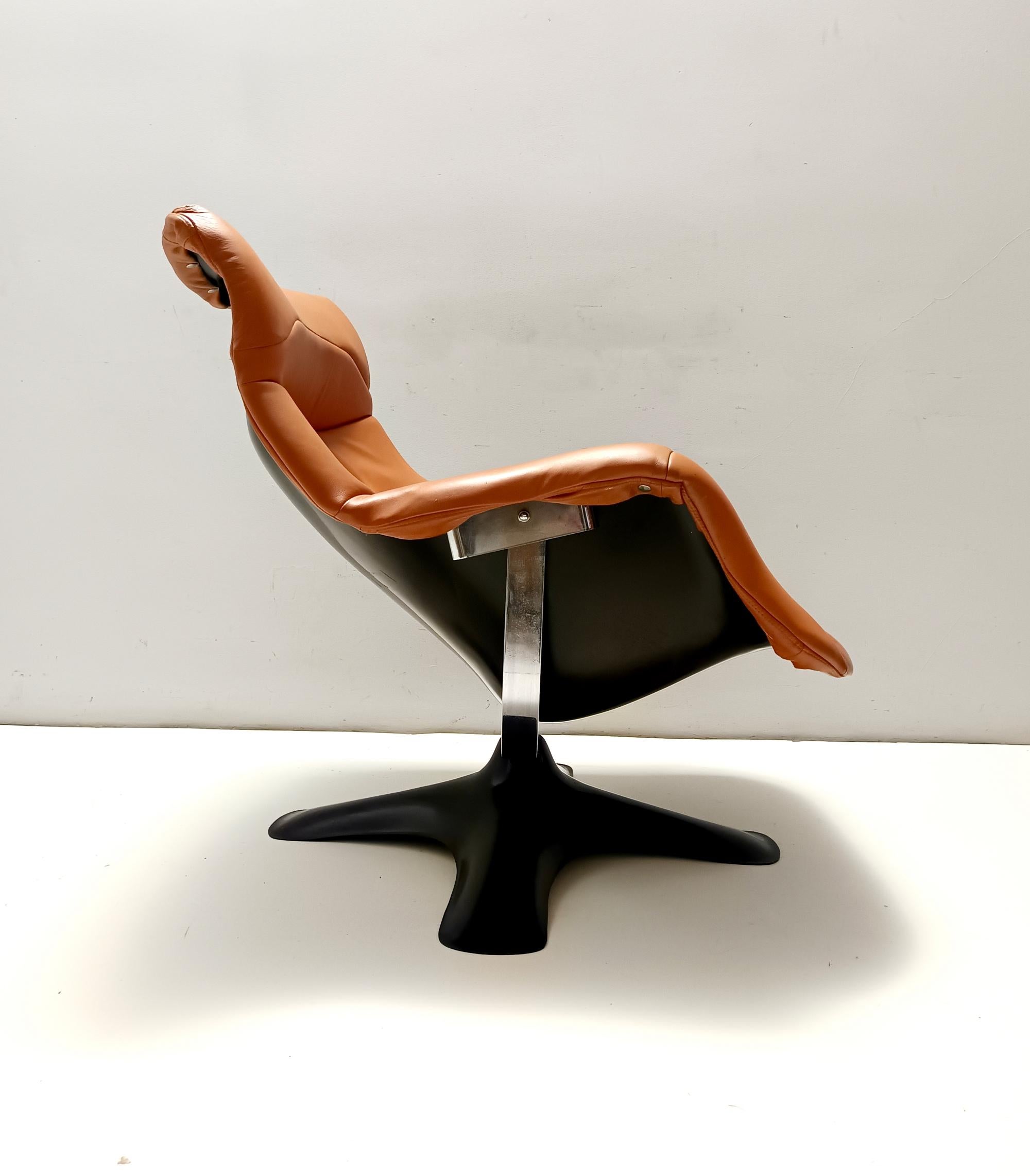 Karuselli Lounge Chair by Yrjö Kukkapuro for Haimi in Orange Leather, 1970s For Sale 1