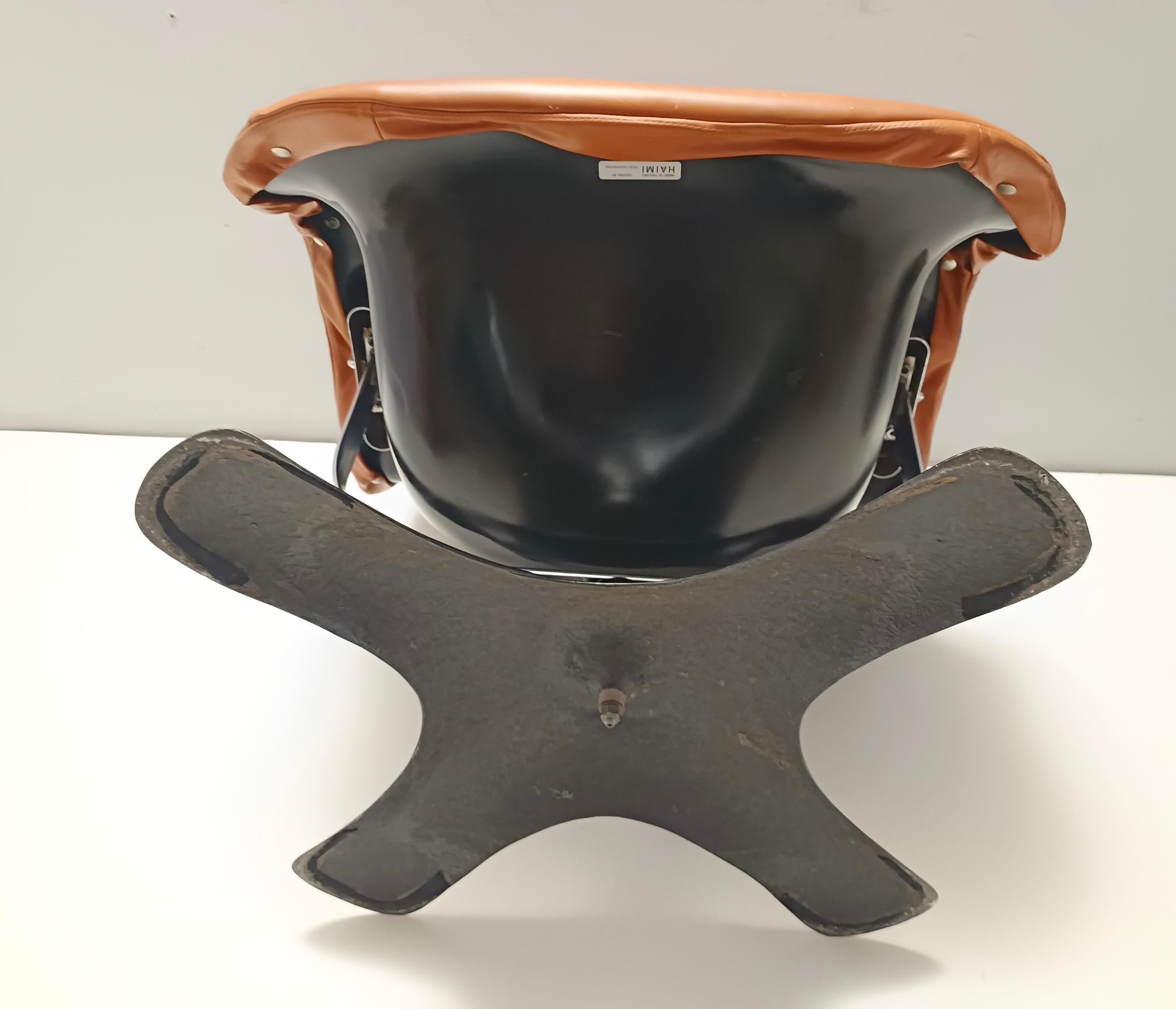 Karuselli Lounge Chair by Yrjö Kukkapuro for Haimi in Orange Leather, 1970s For Sale 2