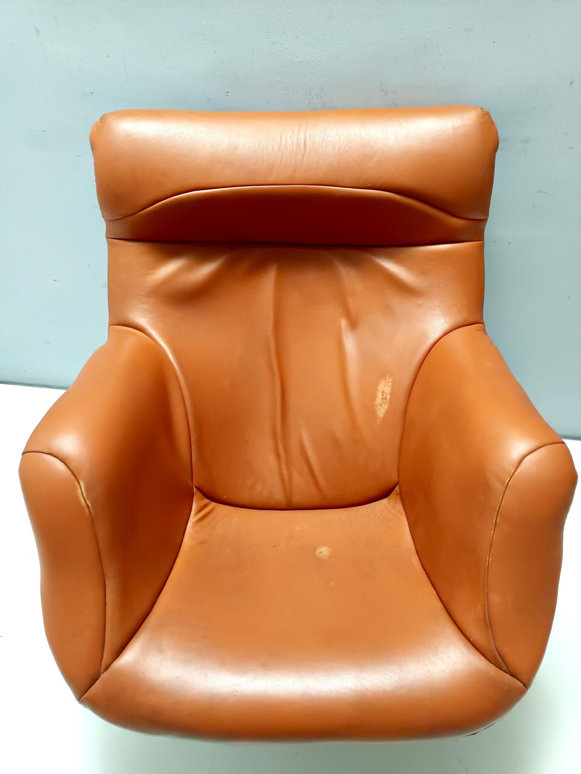 Karuselli Lounge Chair by Yrjö Kukkapuro for Haimi in Orange Leather, 1970s For Sale 3