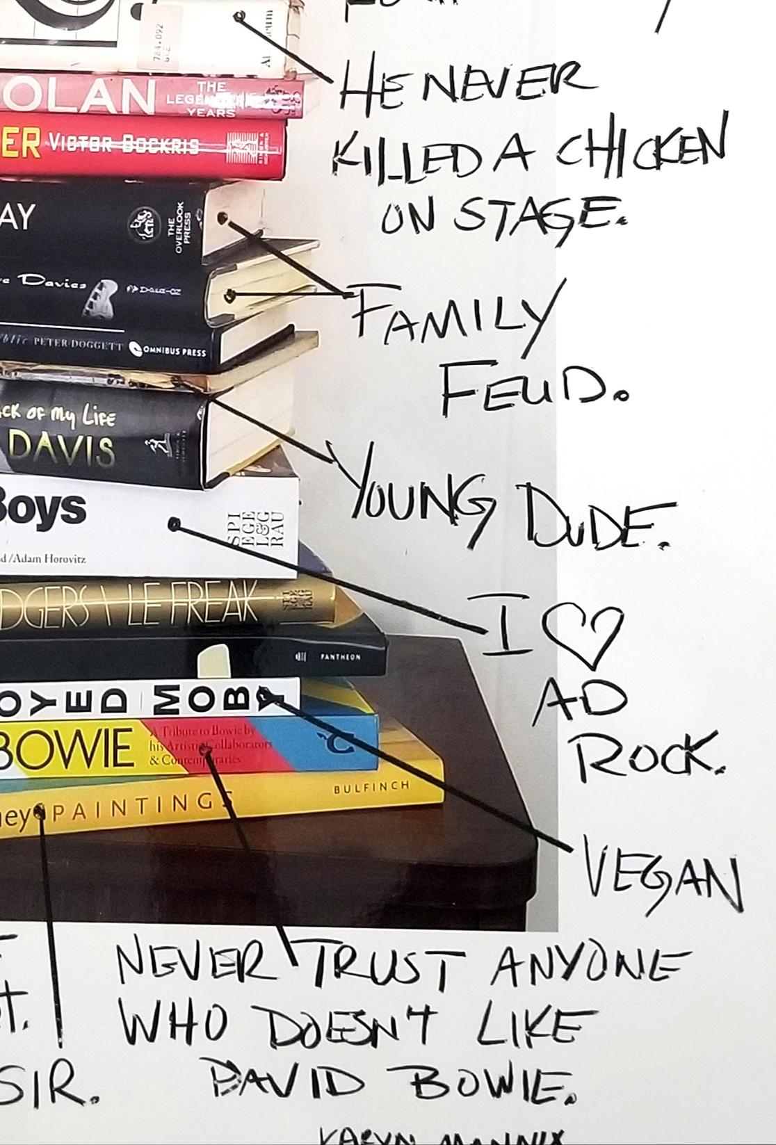 « It's Only Rock n Roll » (encadré) - Gris Color Photograph par Karyn Mannix