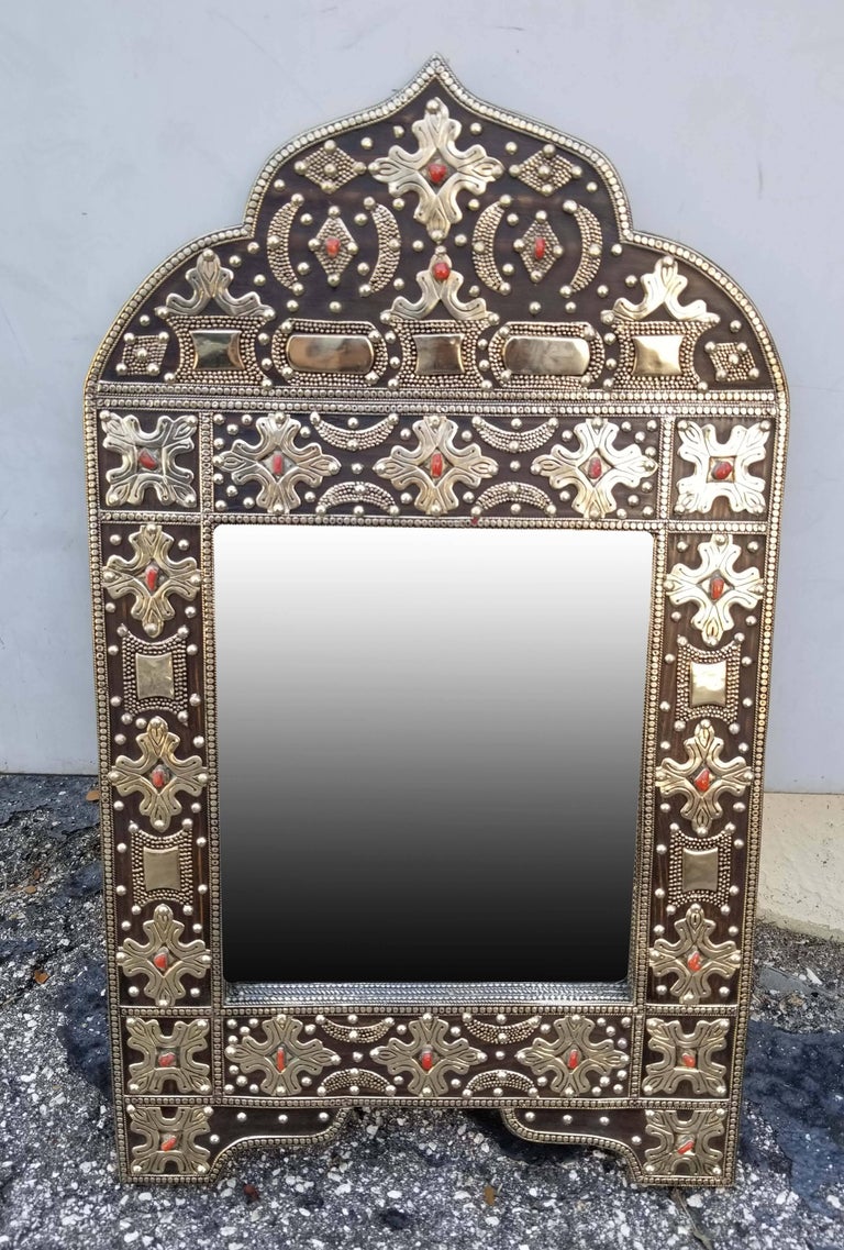 Kasbah Arched Moroccan Metal Inlaid Mirror, Marrakech For Sale at 1stDibs