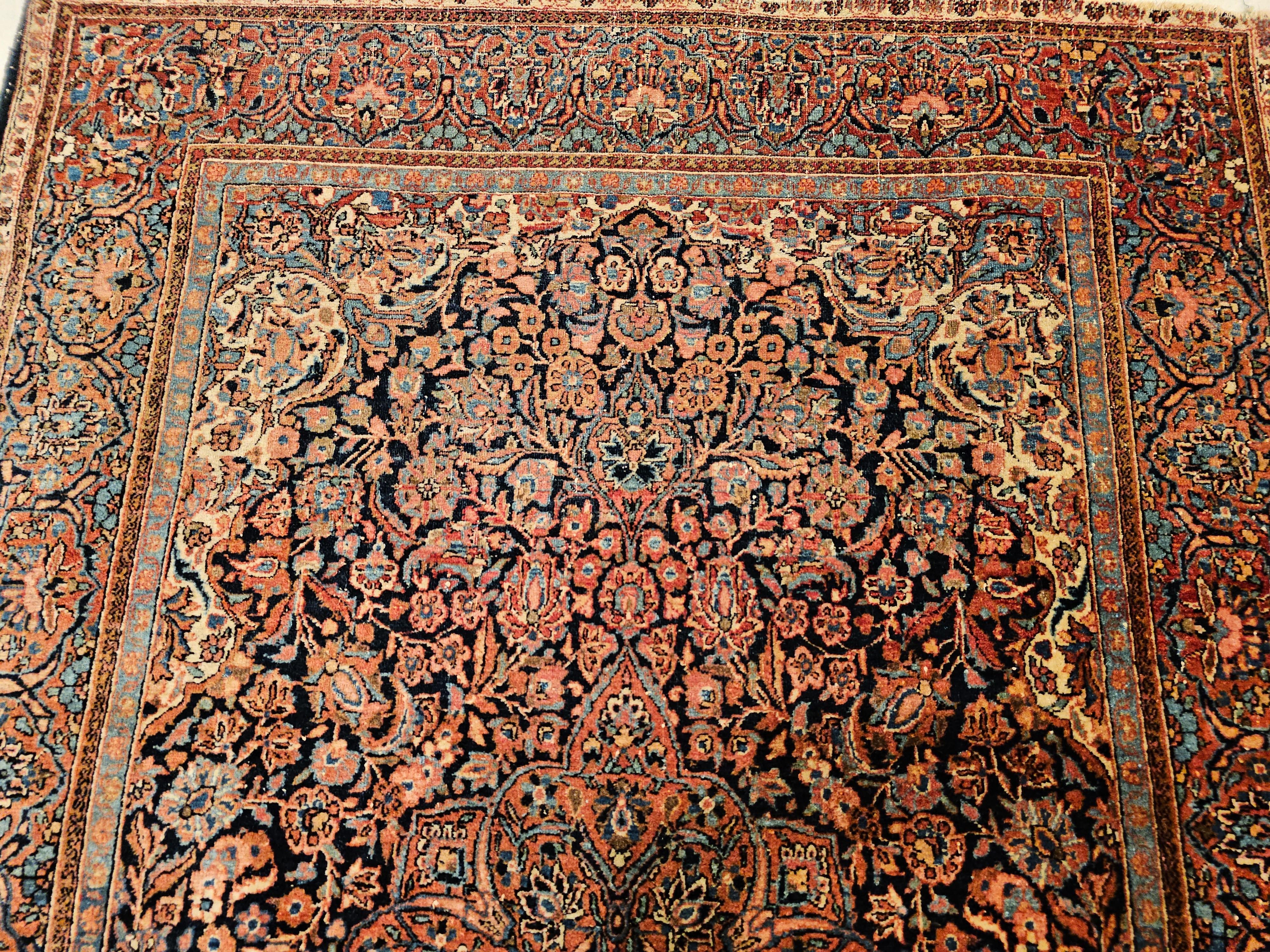 Early 1900s Persian Kashan in Floral Pattern in Navy Blue, French Blue, Red For Sale 4