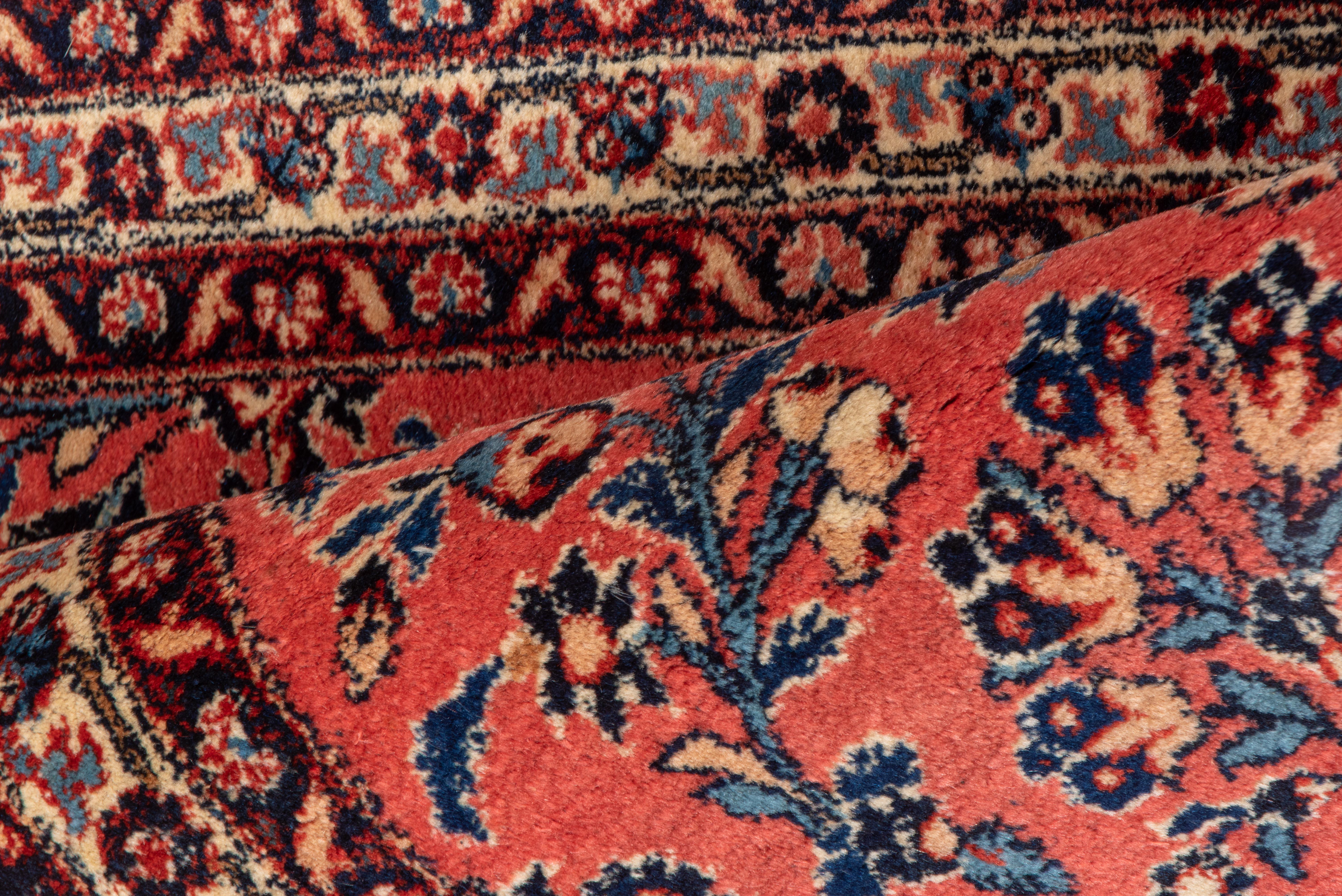 Kashan Rug Antique Cira 1930s In Good Condition For Sale In New York, NY