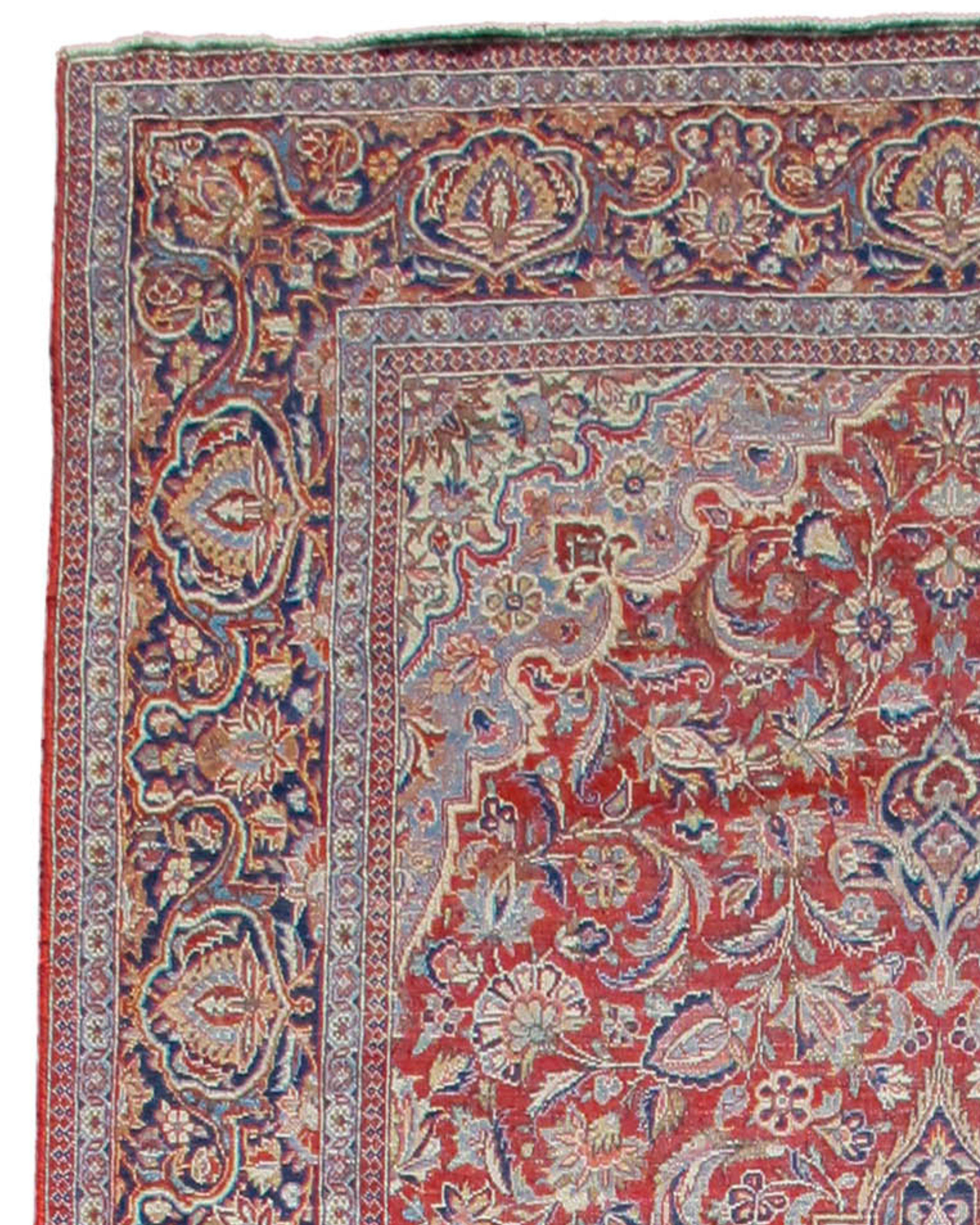 Persian Kashan Rug, Early 20th Century For Sale