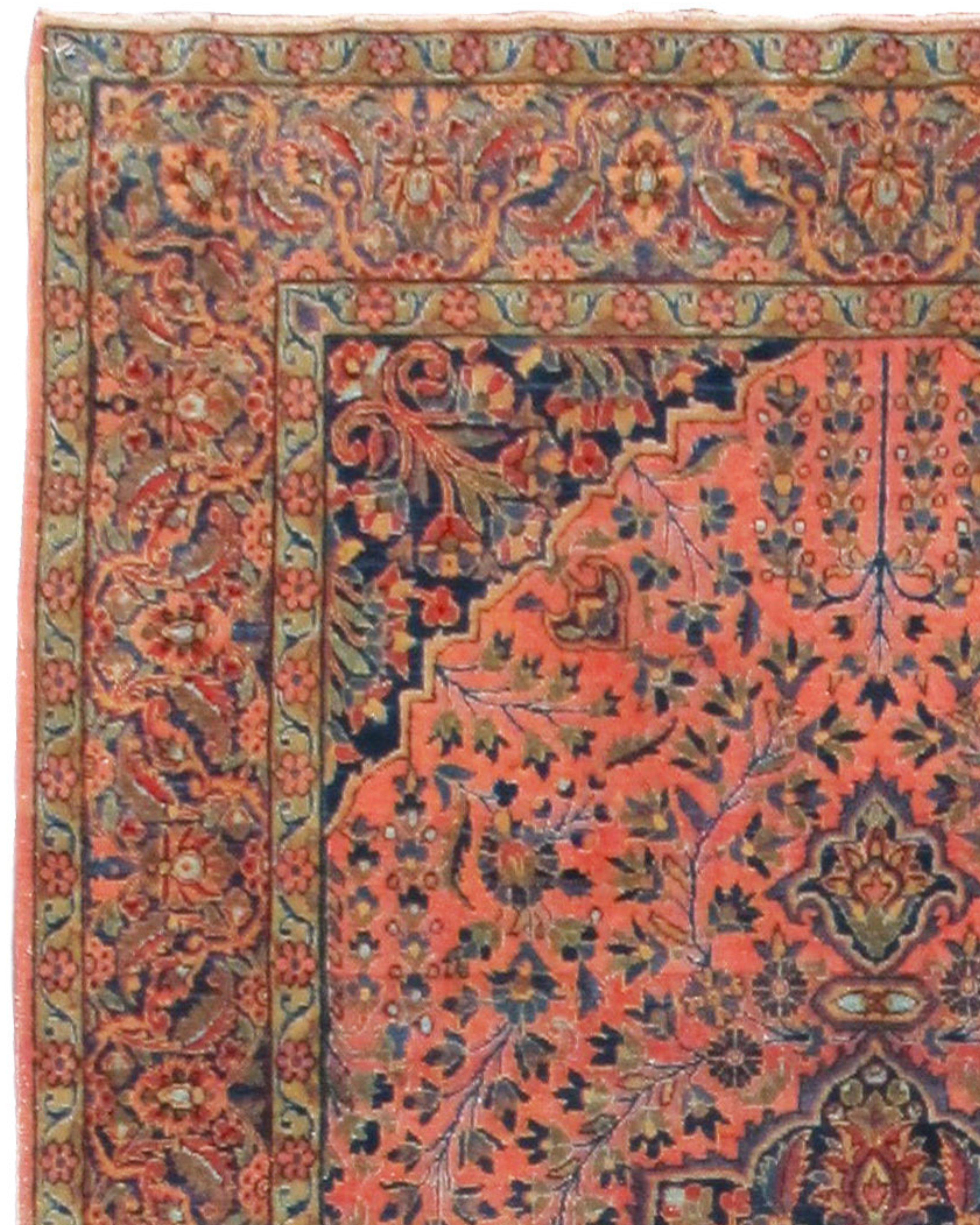 Hand-Knotted Antique Persian Kashan Rug, Early 20th Century For Sale