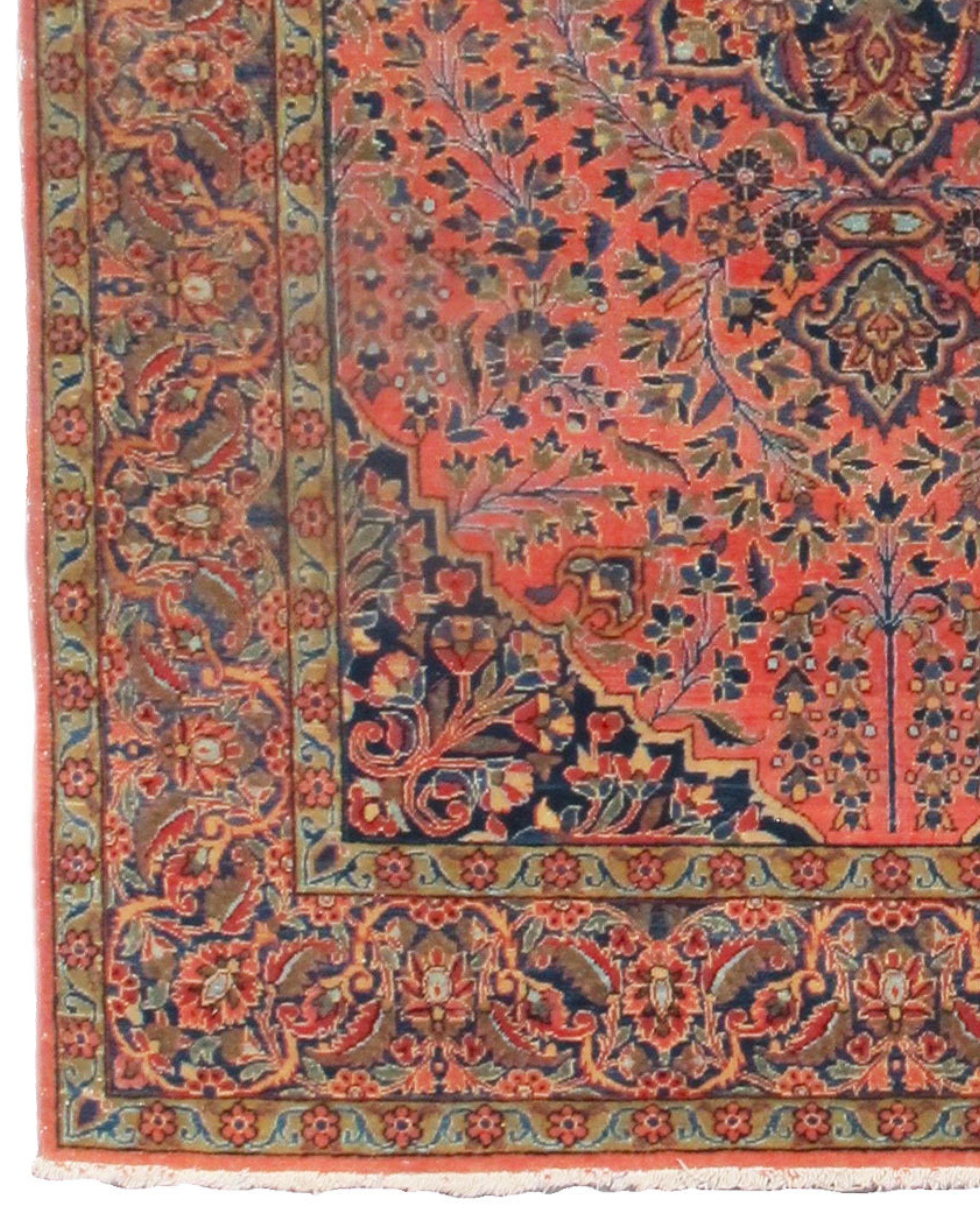 Antique Persian Kashan Rug, Early 20th Century In Excellent Condition For Sale In San Francisco, CA