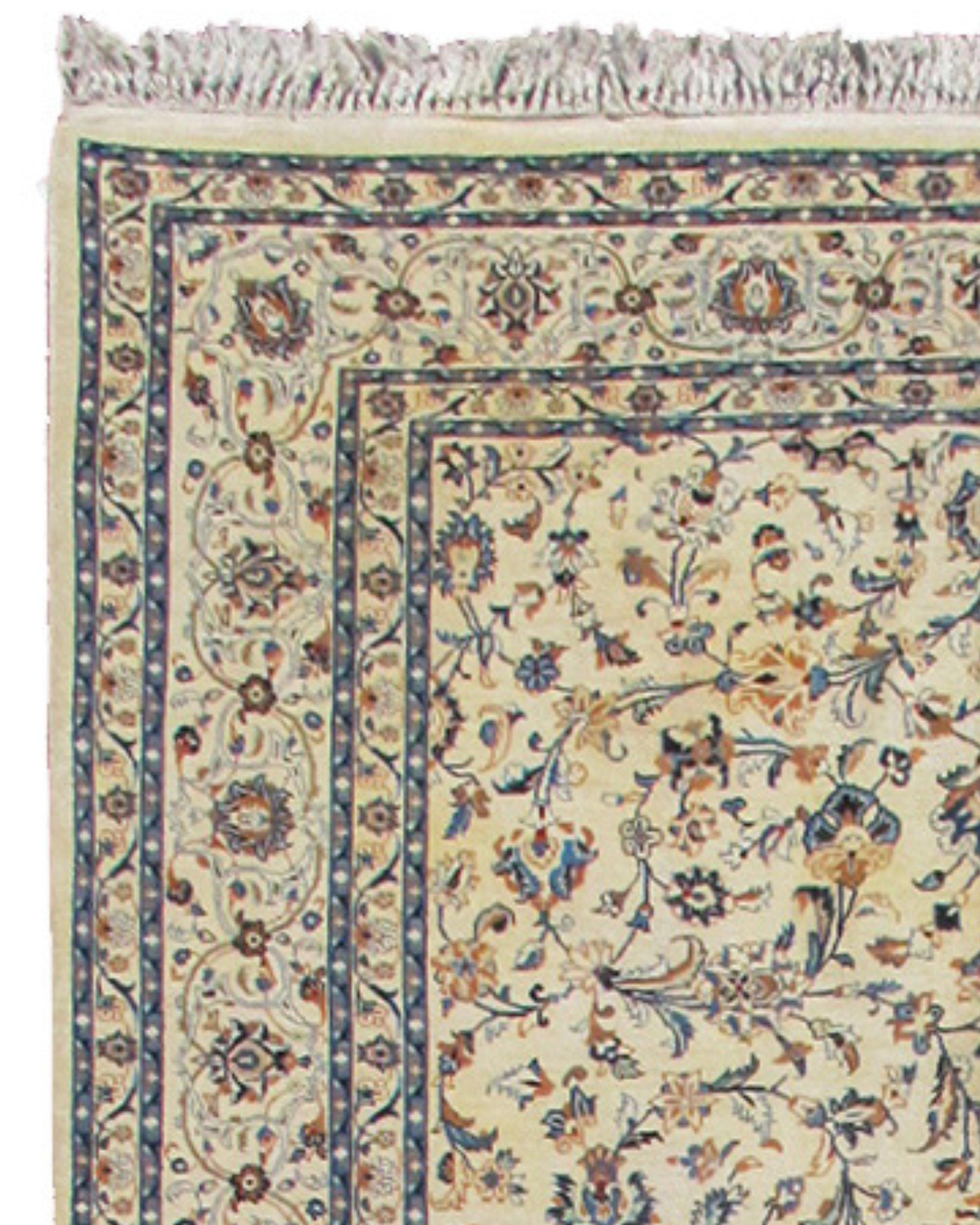 Persian Kashan Rug, Mid-20th Century For Sale