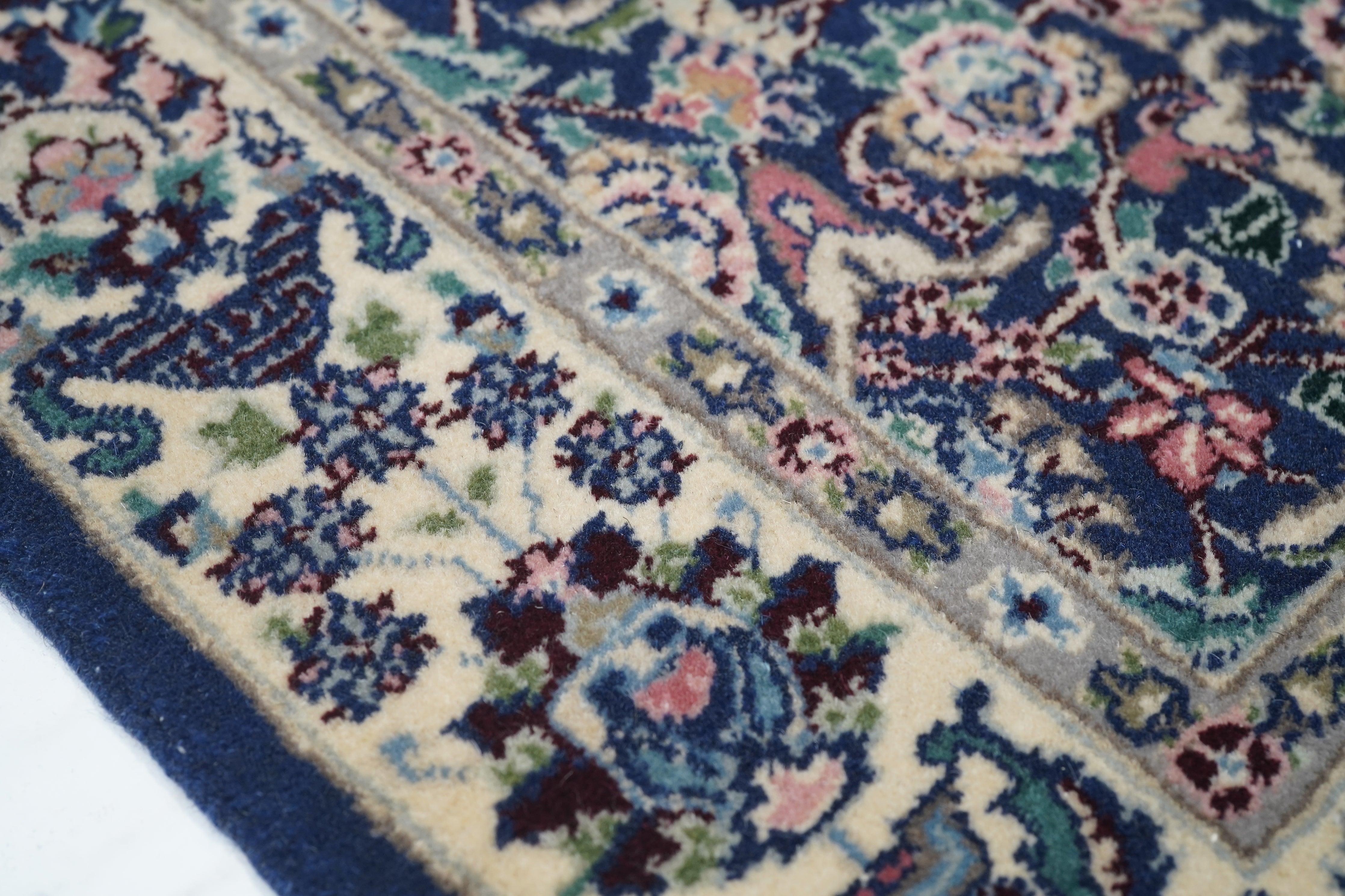 Alfombra Kashan 2'4'' x 6'0'' Siglo XXI y contemporáneo en venta
