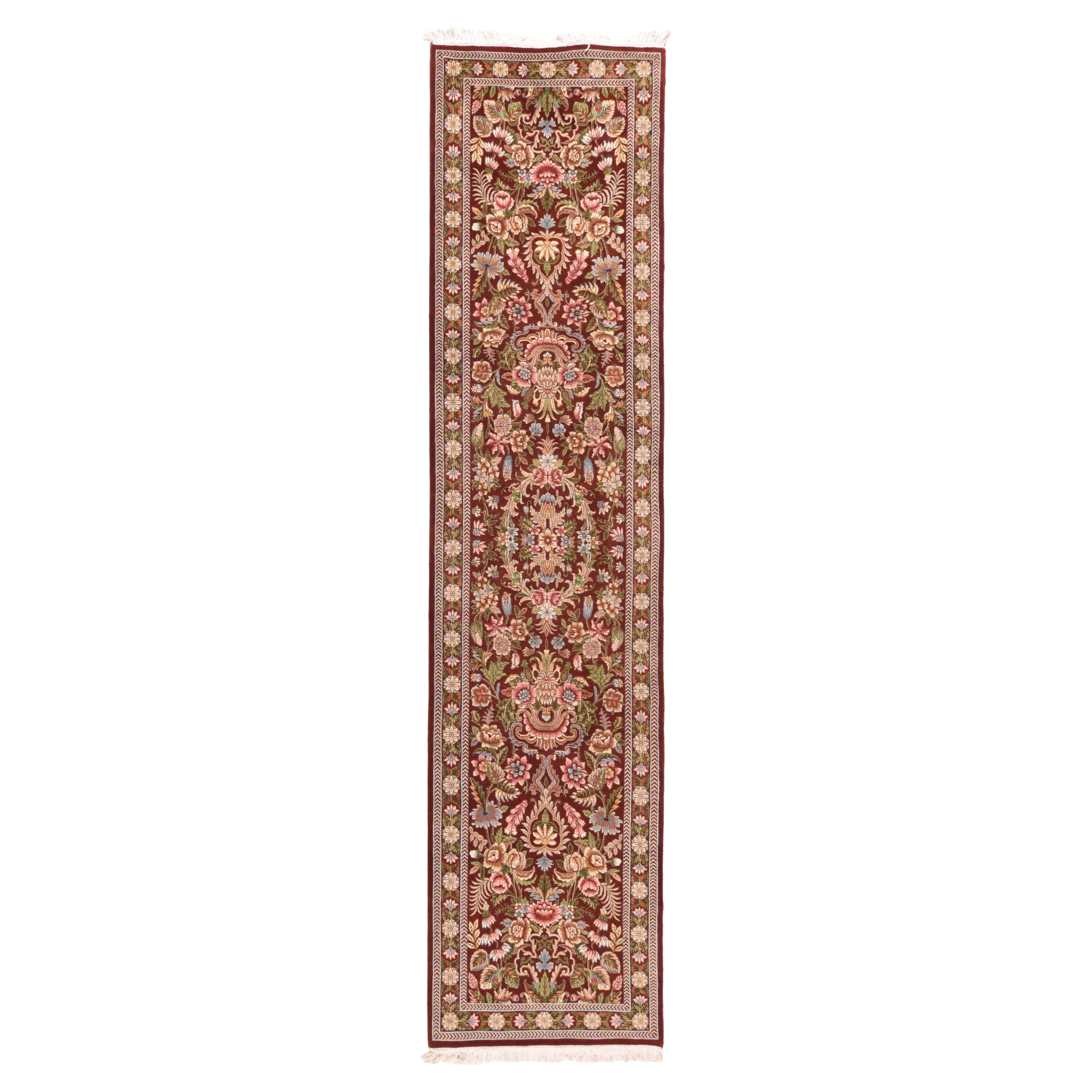 Runner Kashan 2'8'' x 11'4''