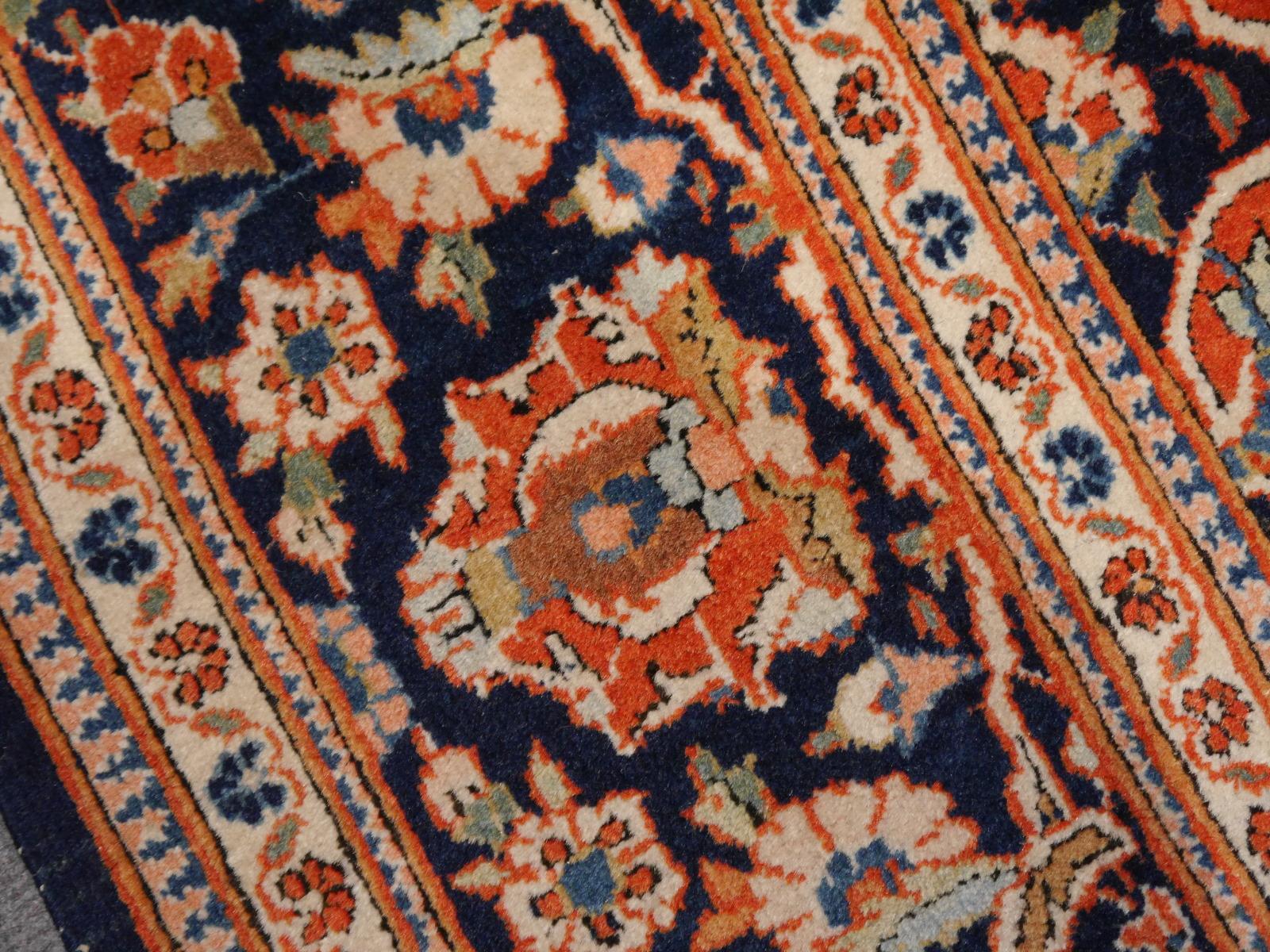 Kashan vintage rug, hand-knotted in salmon and blue - Djoharian Collection For Sale 3