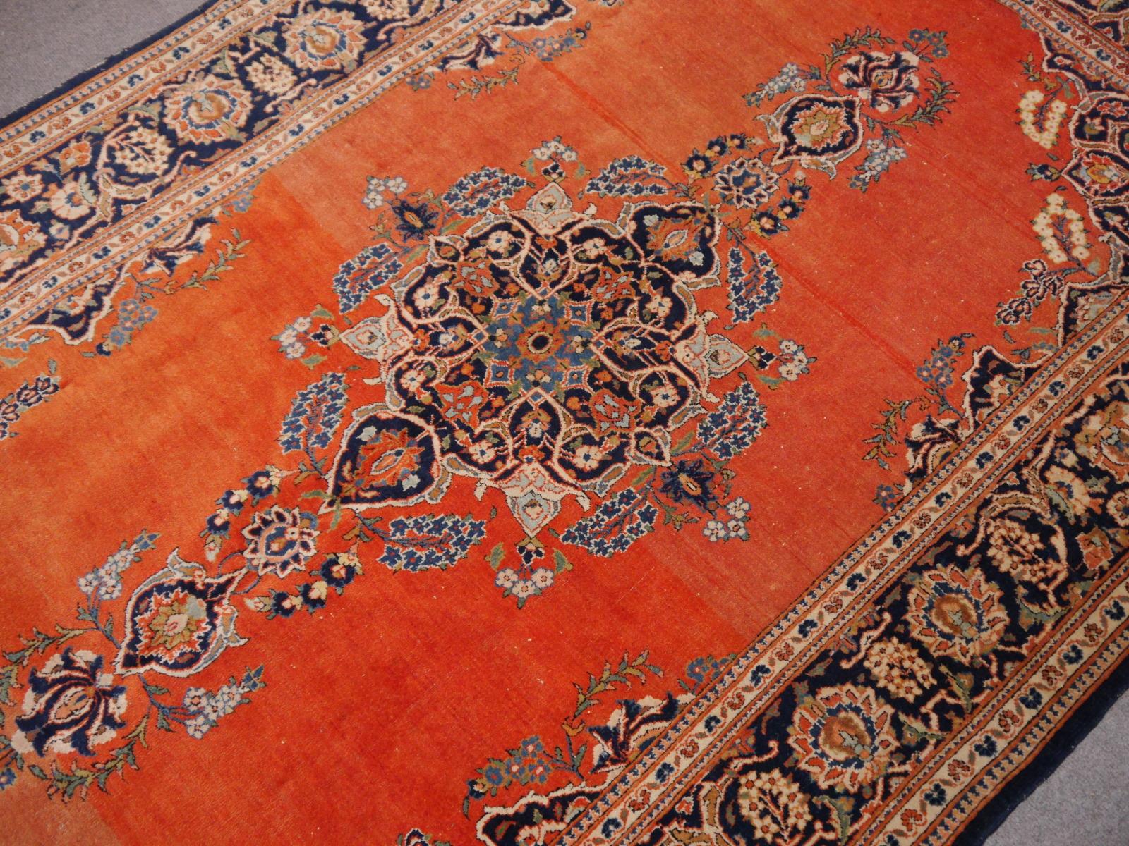 Vintage-Teppich von Kashan, handgeknüpft in Lachs und Blau – Kollektion Djoharian (Aserbaidschanisch) im Angebot