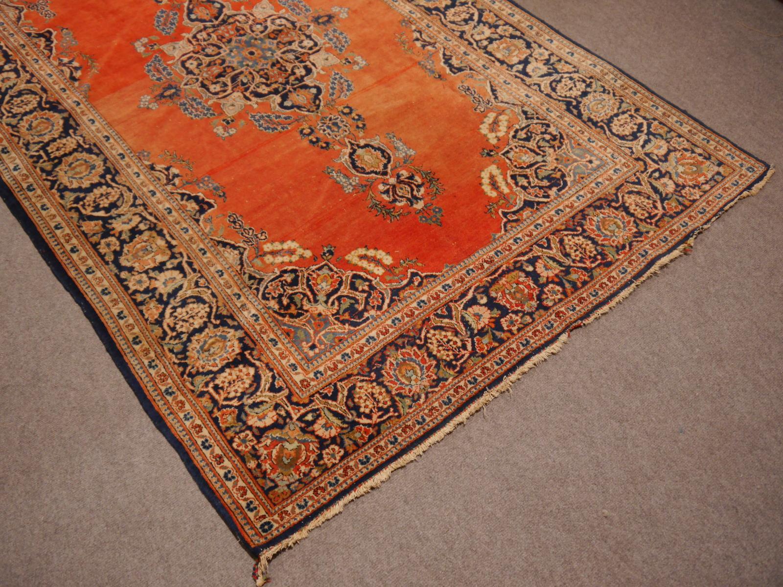 Mid-20th Century Kashan vintage rug, hand-knotted in salmon and blue - Djoharian Collection For Sale
