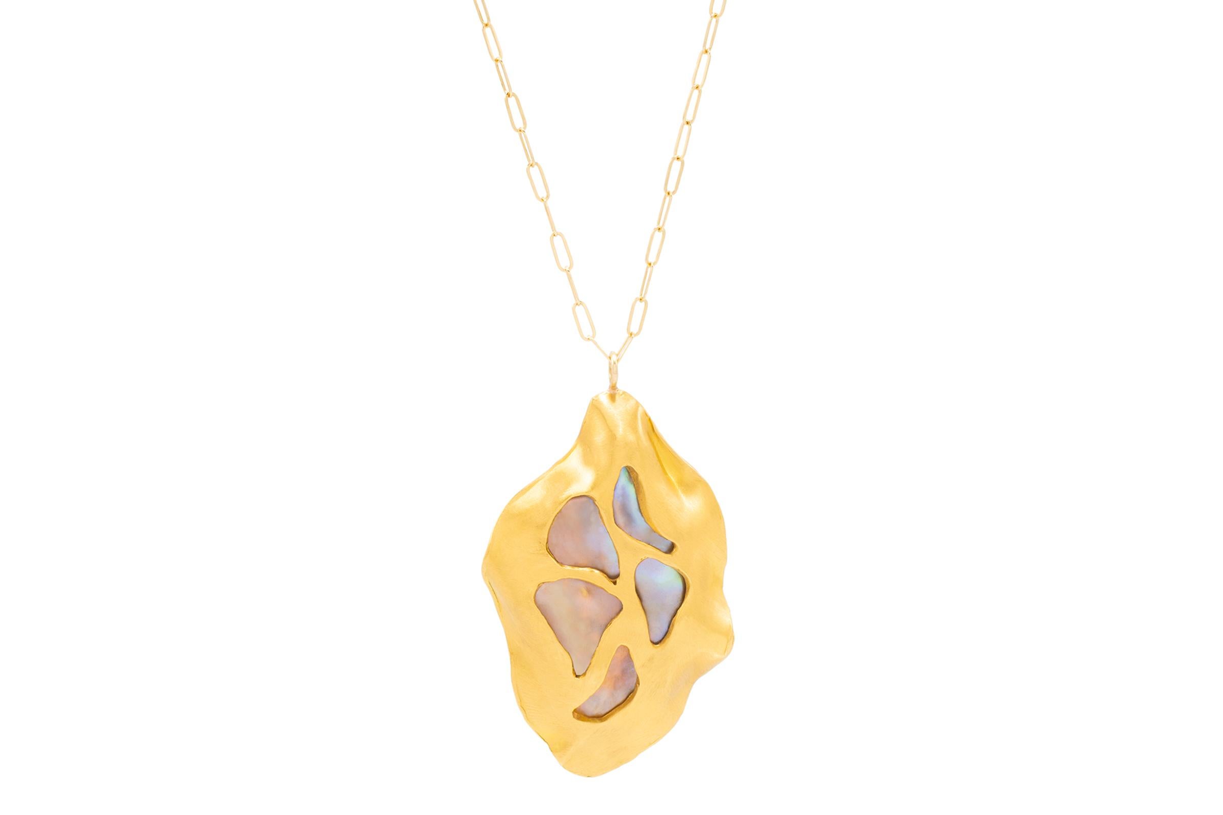 Collana di perle Kashi incastonate in un letto d'oro 22k, Tagili In condizioni Nuovo in vendita a New York, NY