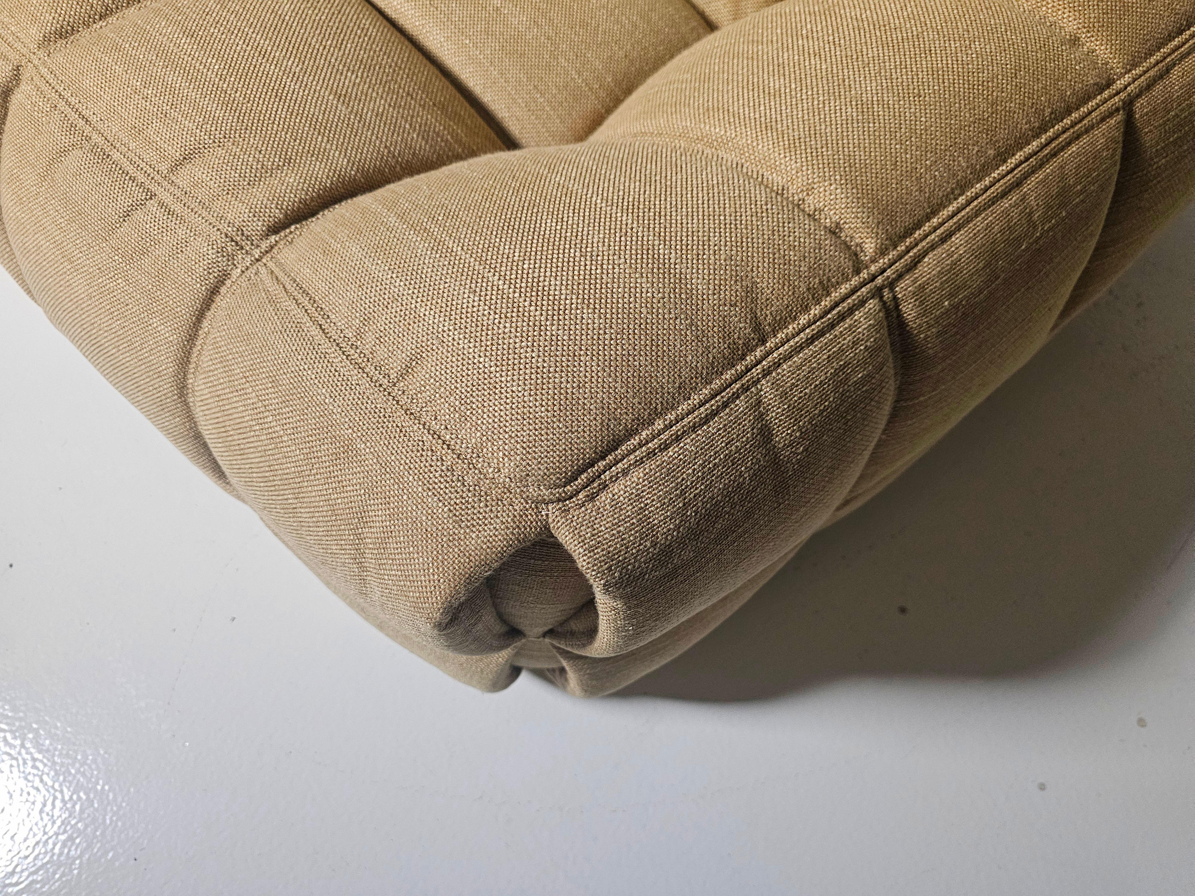 Fin du 20e siècle Canapé 2 places Kashima en tissu sable de Michel Ducaroy pour Ligne Roset, 1970