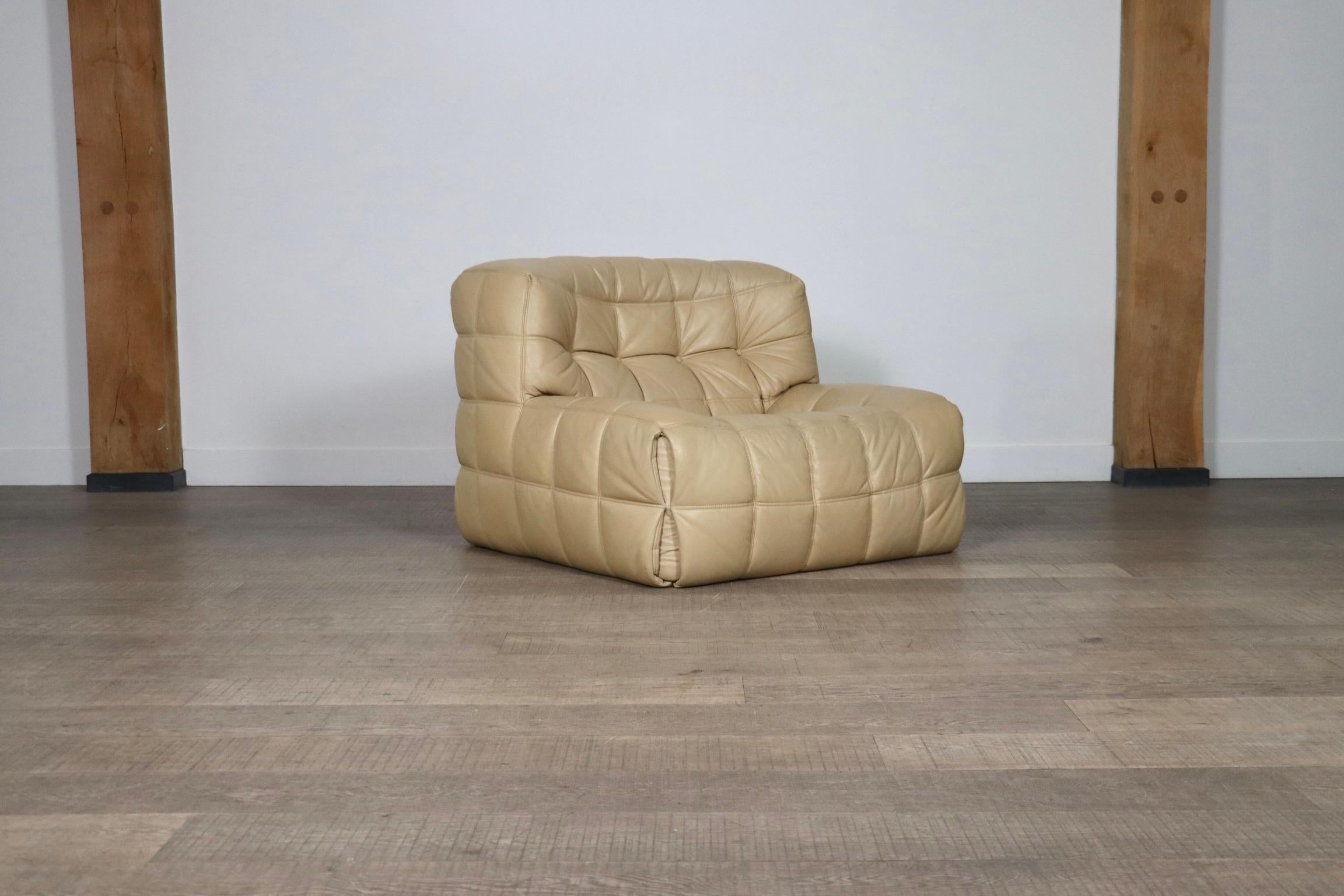 Stunning original vintage Ligne Roset Kashima Lounge chair by Michel Ducaroy, France 1970s.

The nice lightweight design is both very comfortable and a great design, especially in the beautiful original cream leather upholstery. The original leather