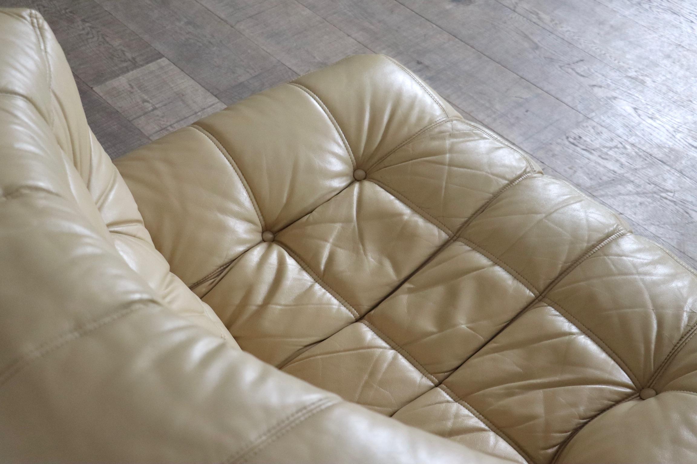 Kashima Lounge chair in cream leather by Michel Ducaroy for Ligne Roset, 1970s For Sale 2