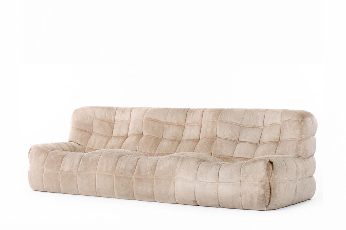 3-seat sofa, model Kashima, designed by Michel Ducaroy, Produced by Cinna (label on the back , see picture)
All in foam, covered by a beige fabric (from origin)
Vintage and iconic piece
Rare to find.
